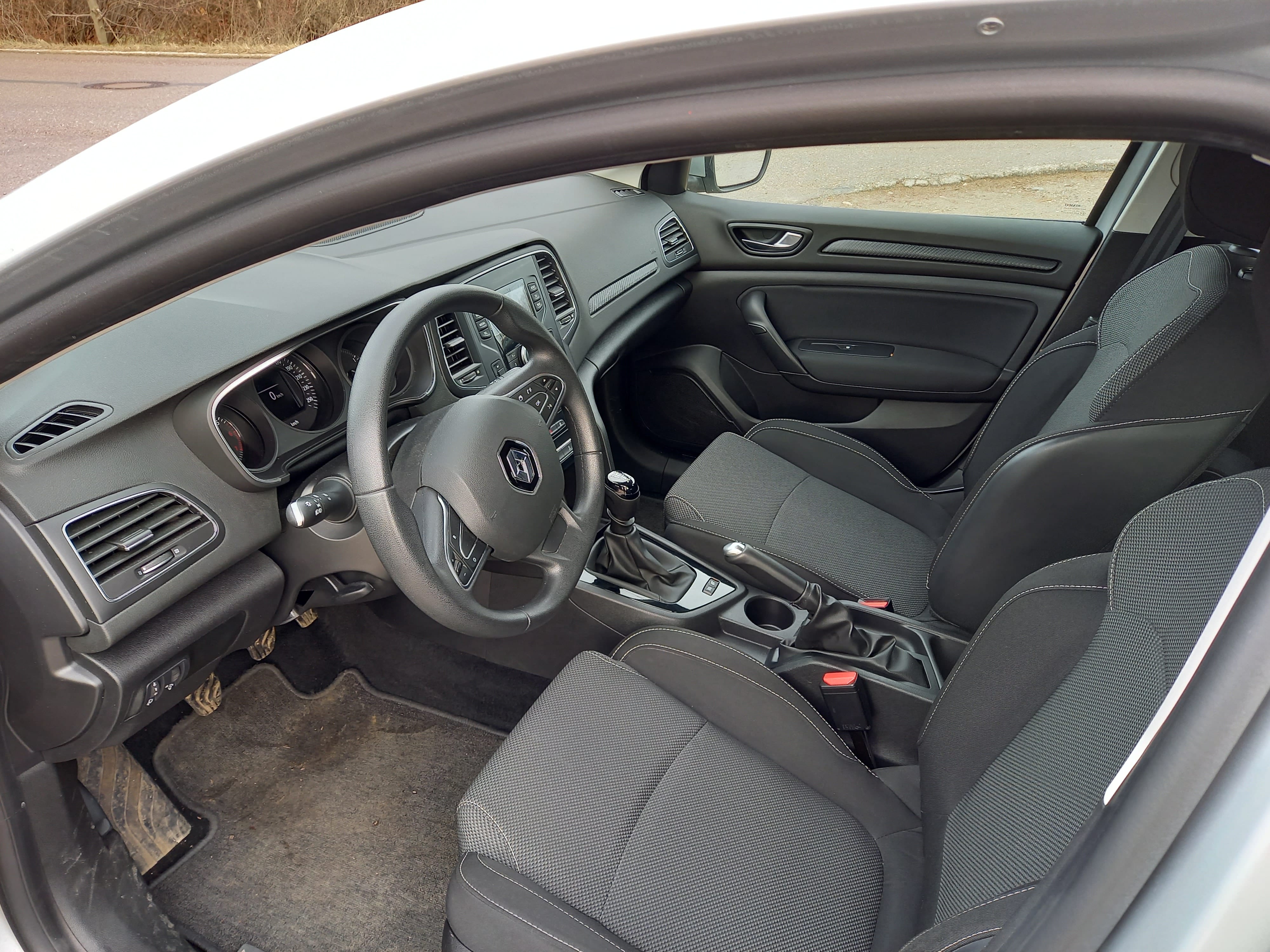 Renault Mégane STA-NI 41 mit Winterreifen