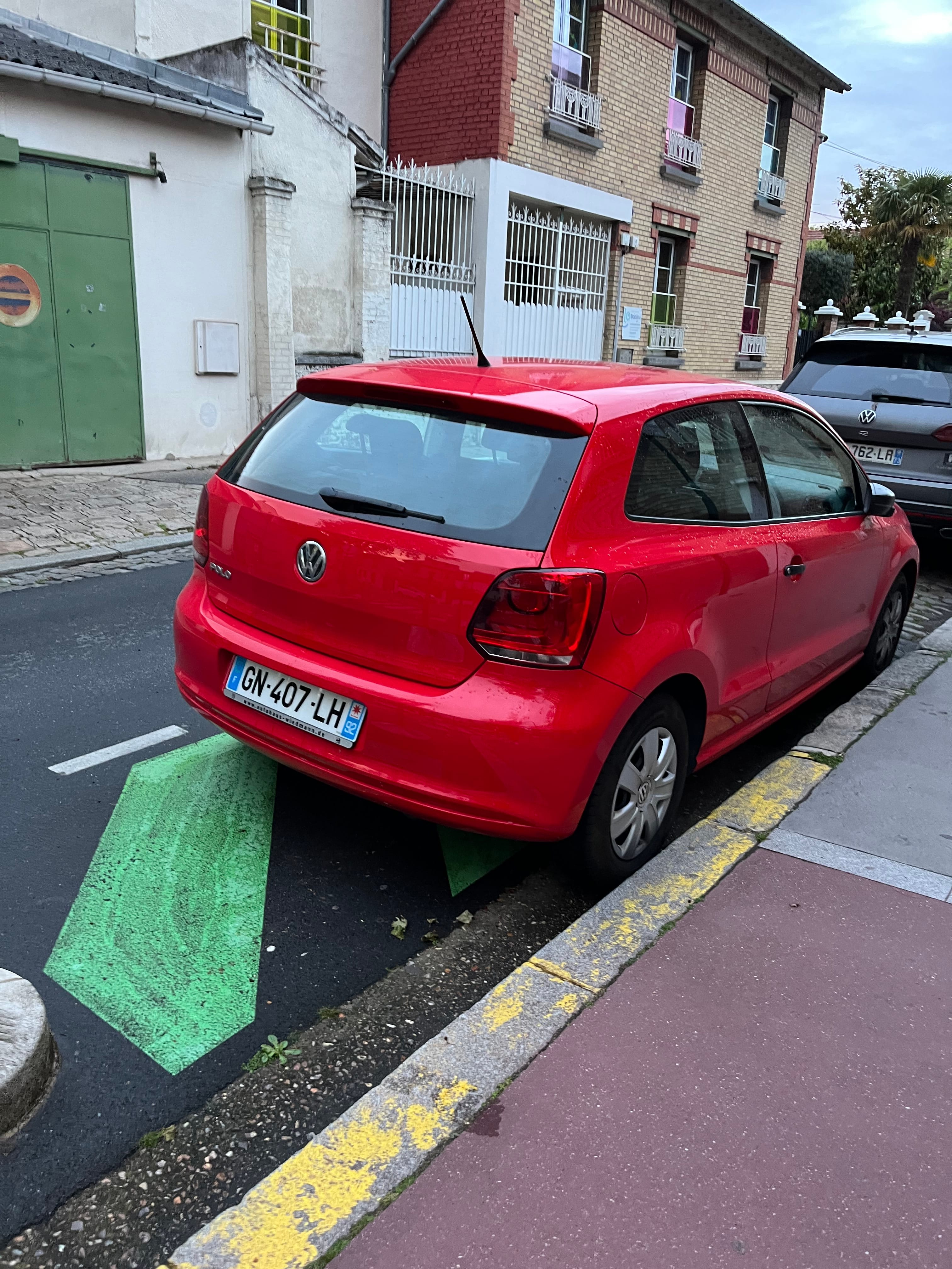 Volkswagen Polo avec Autoradio