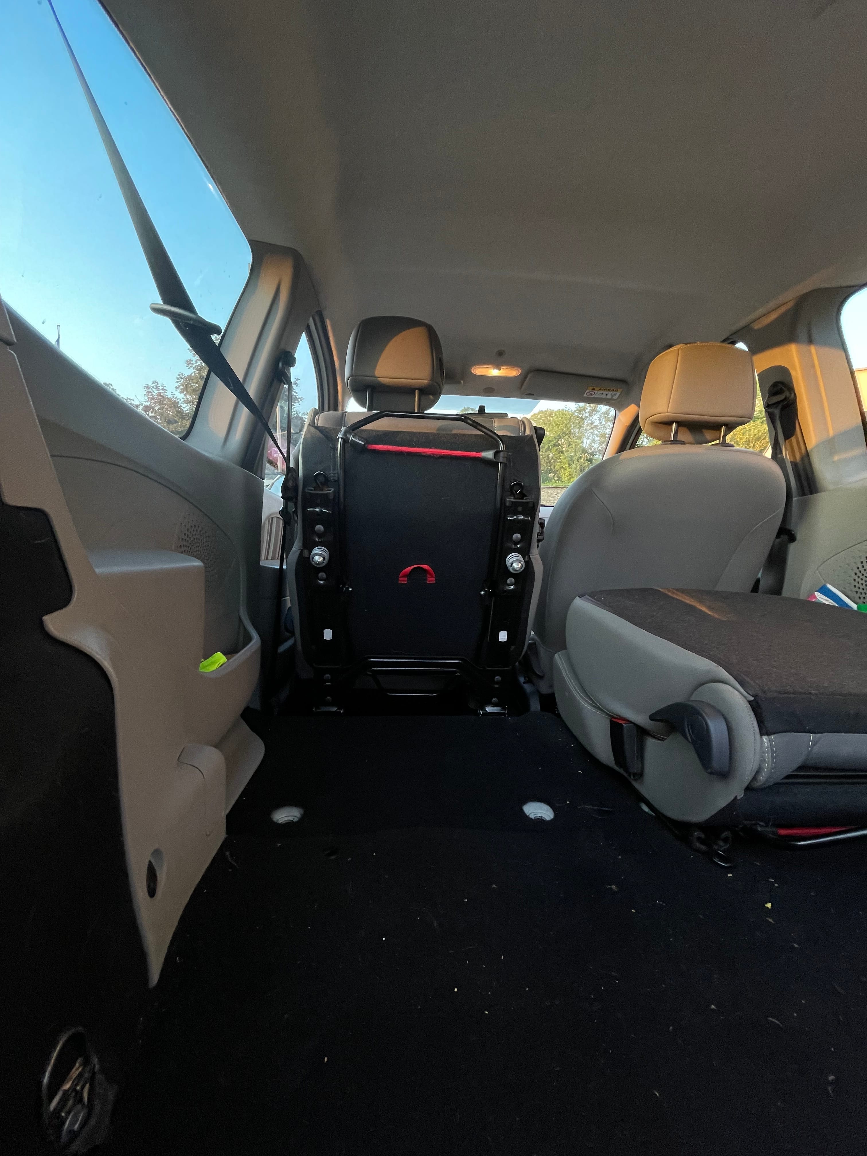 Renault Twingo II avec Entrée audio / iPod