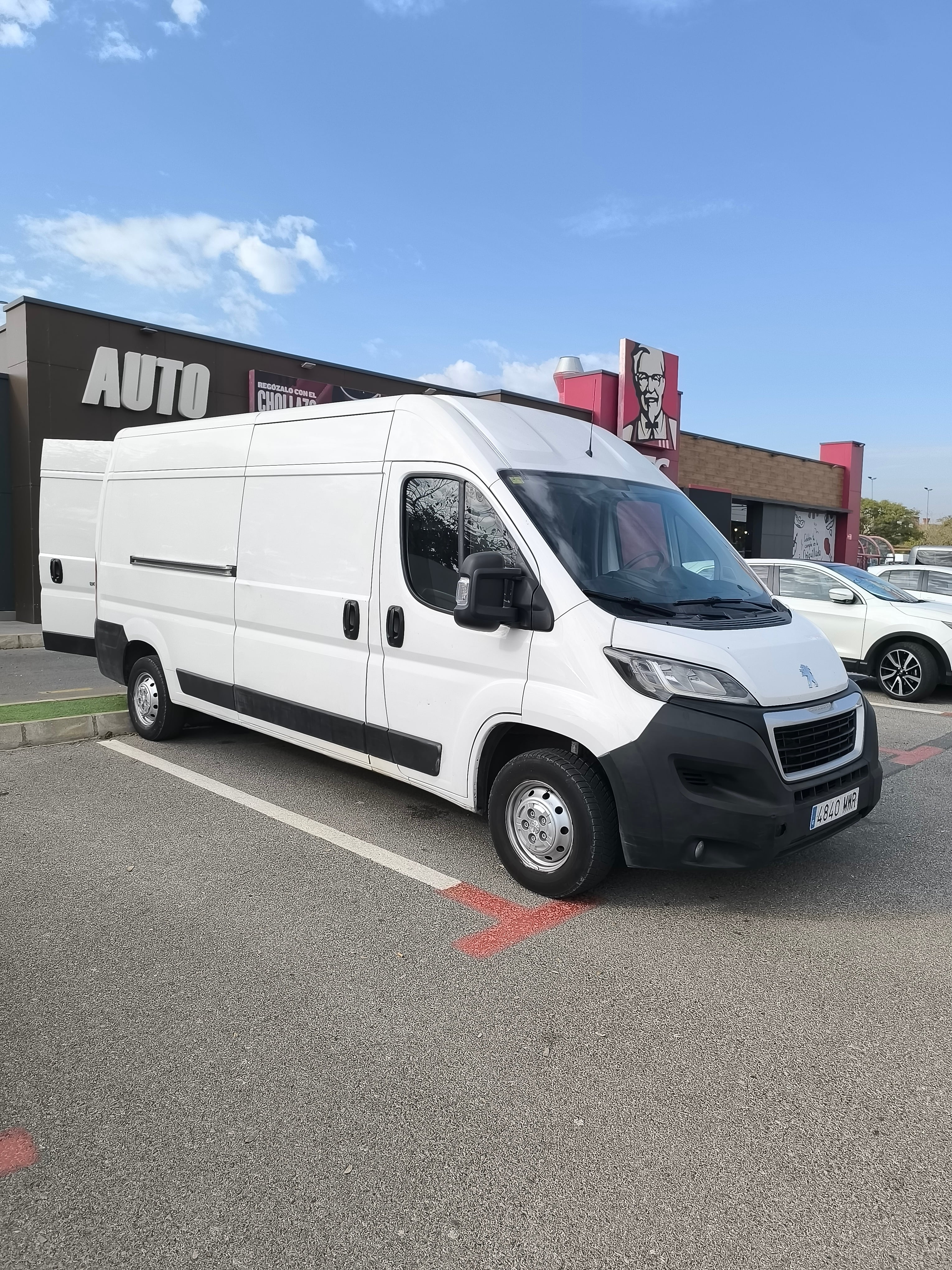 Peugeot Boxer con Aire acondicionado