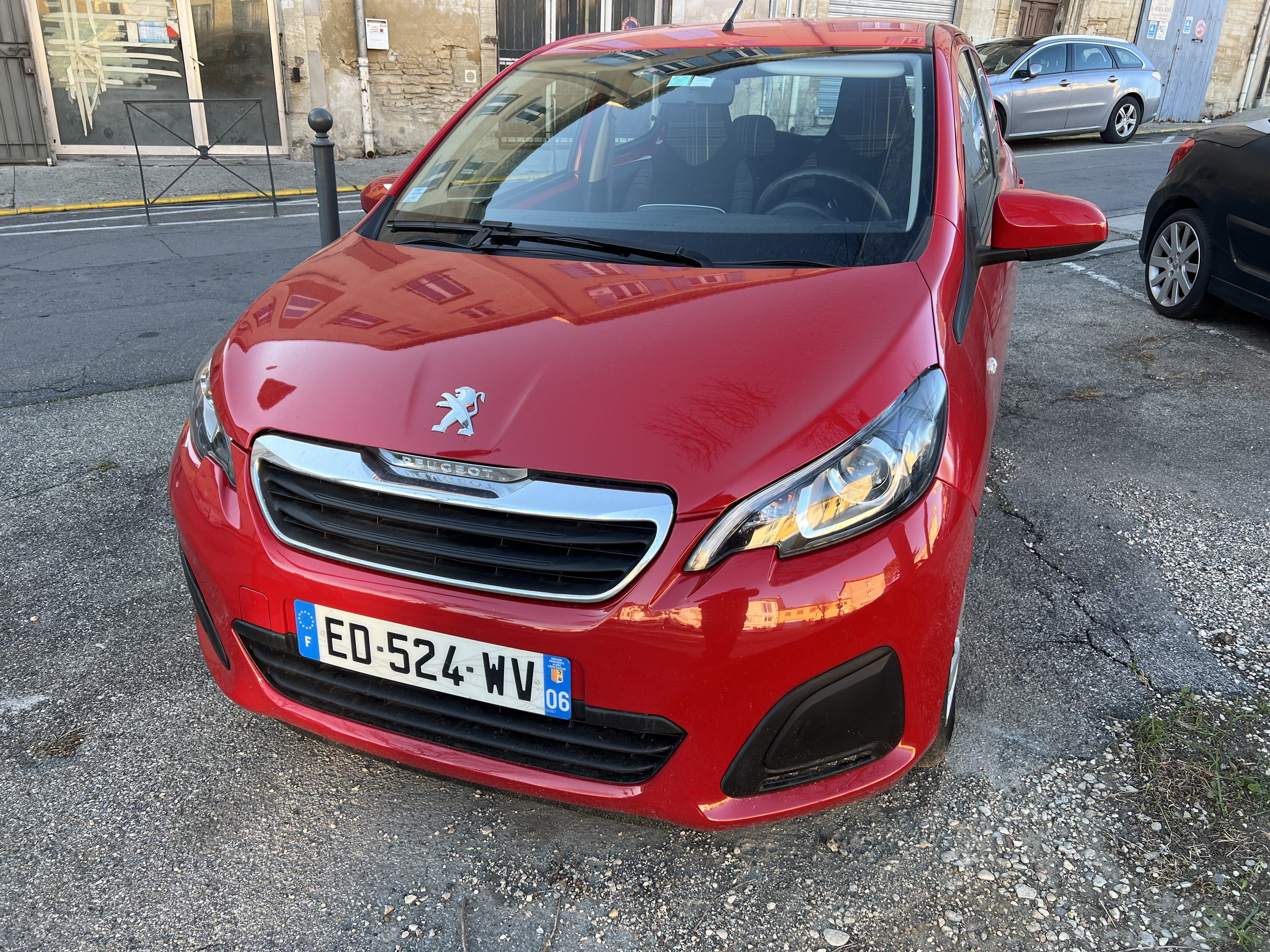 Peugeot 108 1.0, 2016, Essence 98