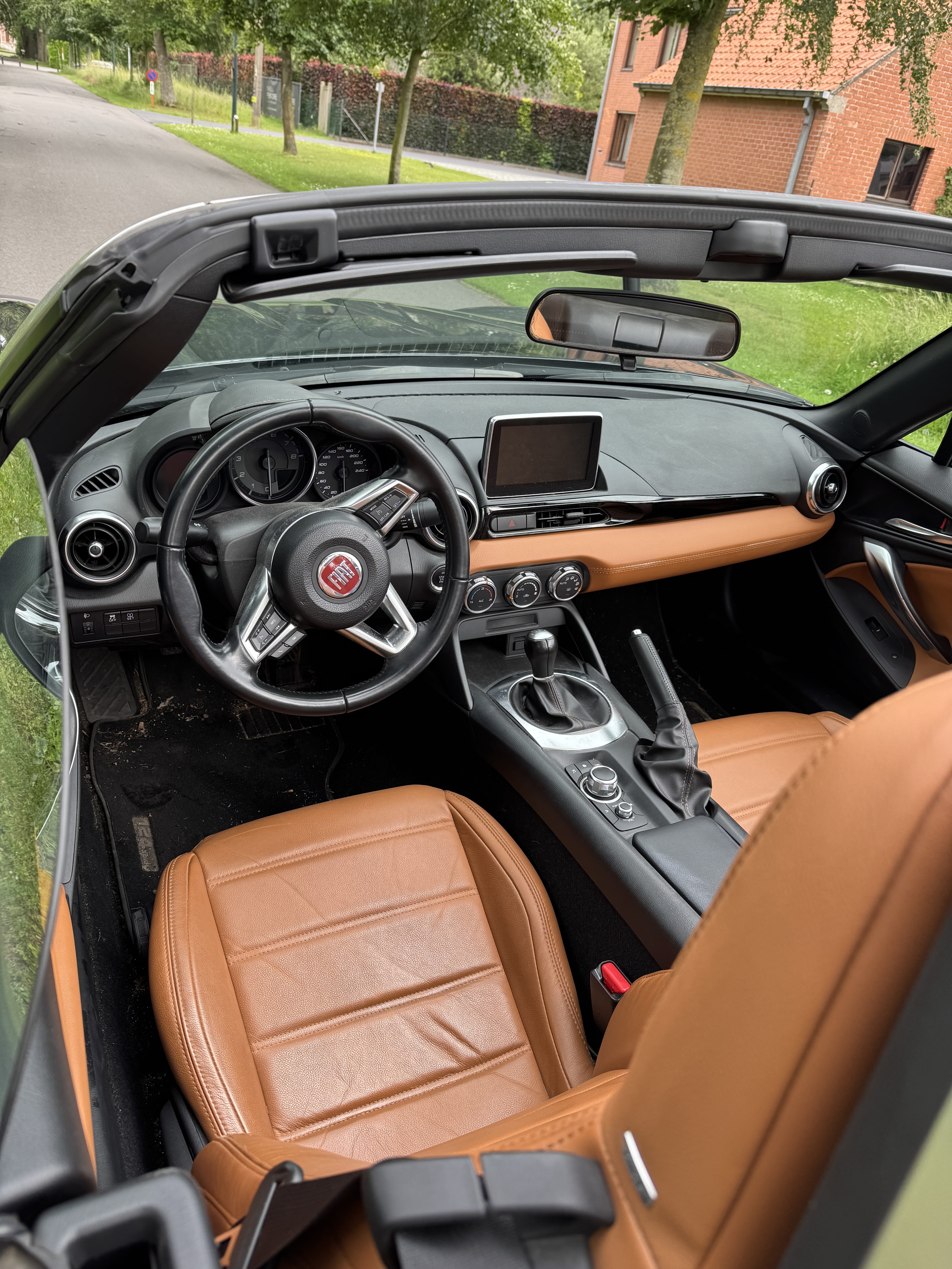 Fiat 124 Spider avec GPS