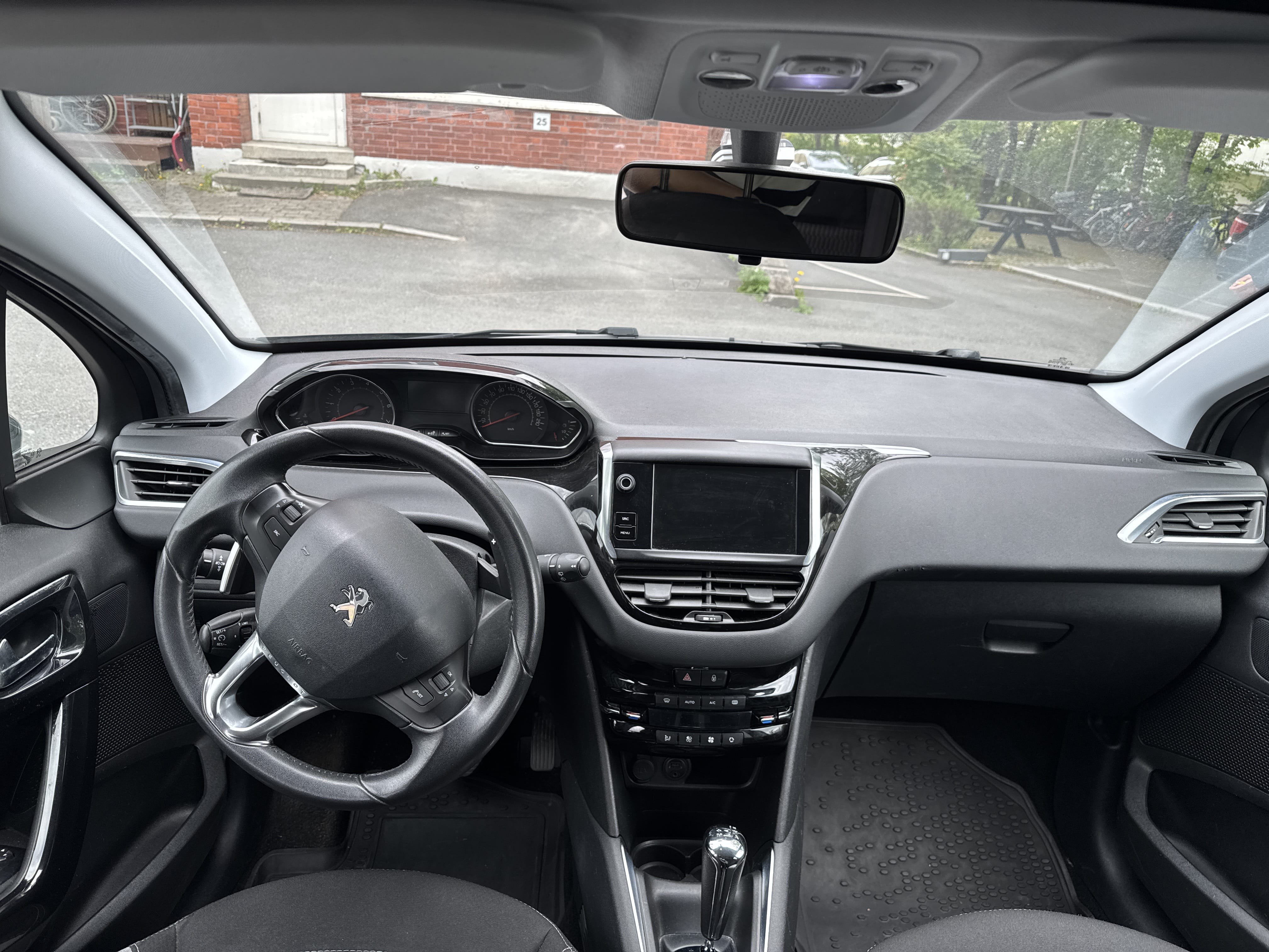 Peugeot 208 med Bluetooth audio