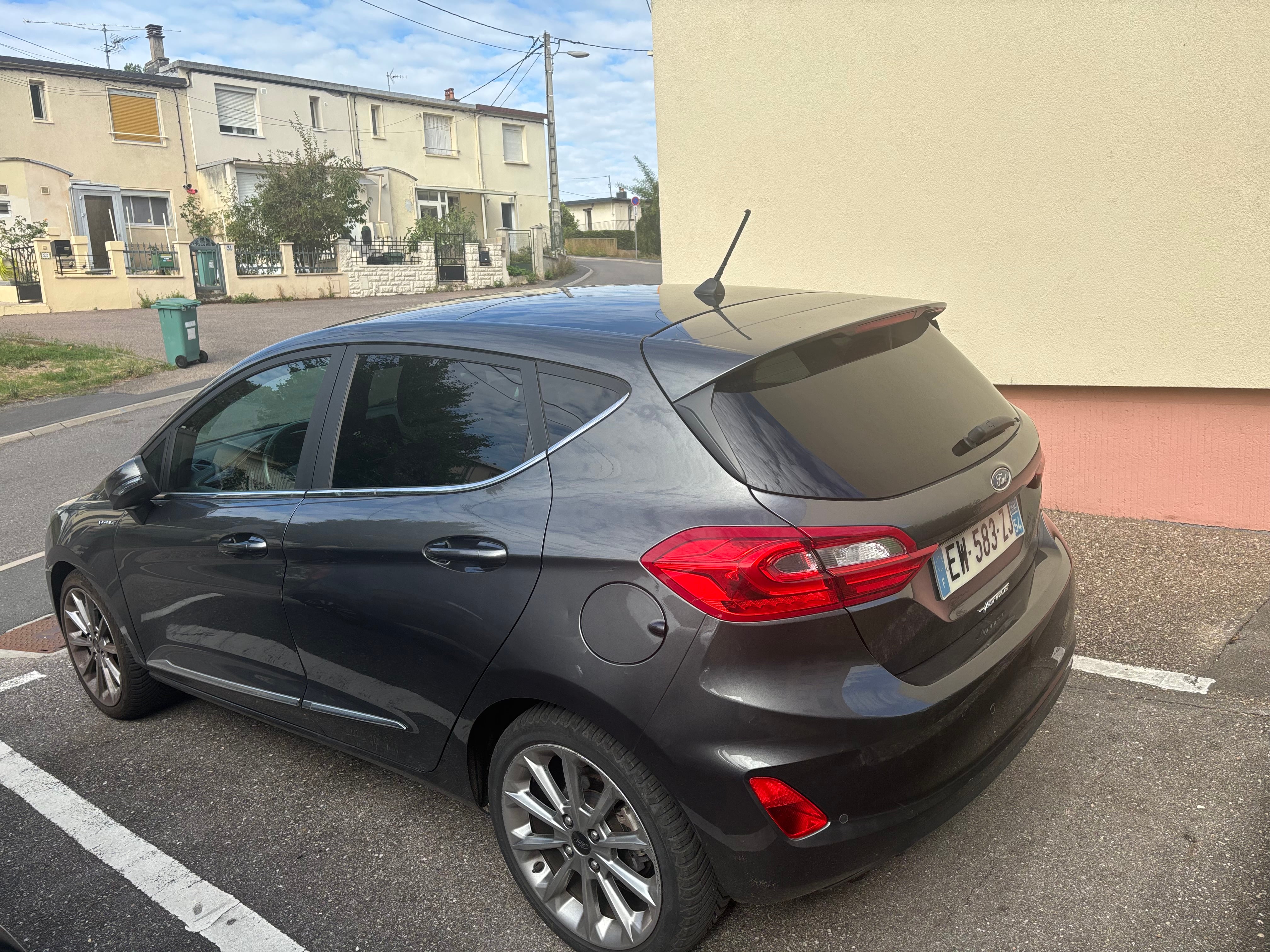 Ford Fiesta avec GPS
