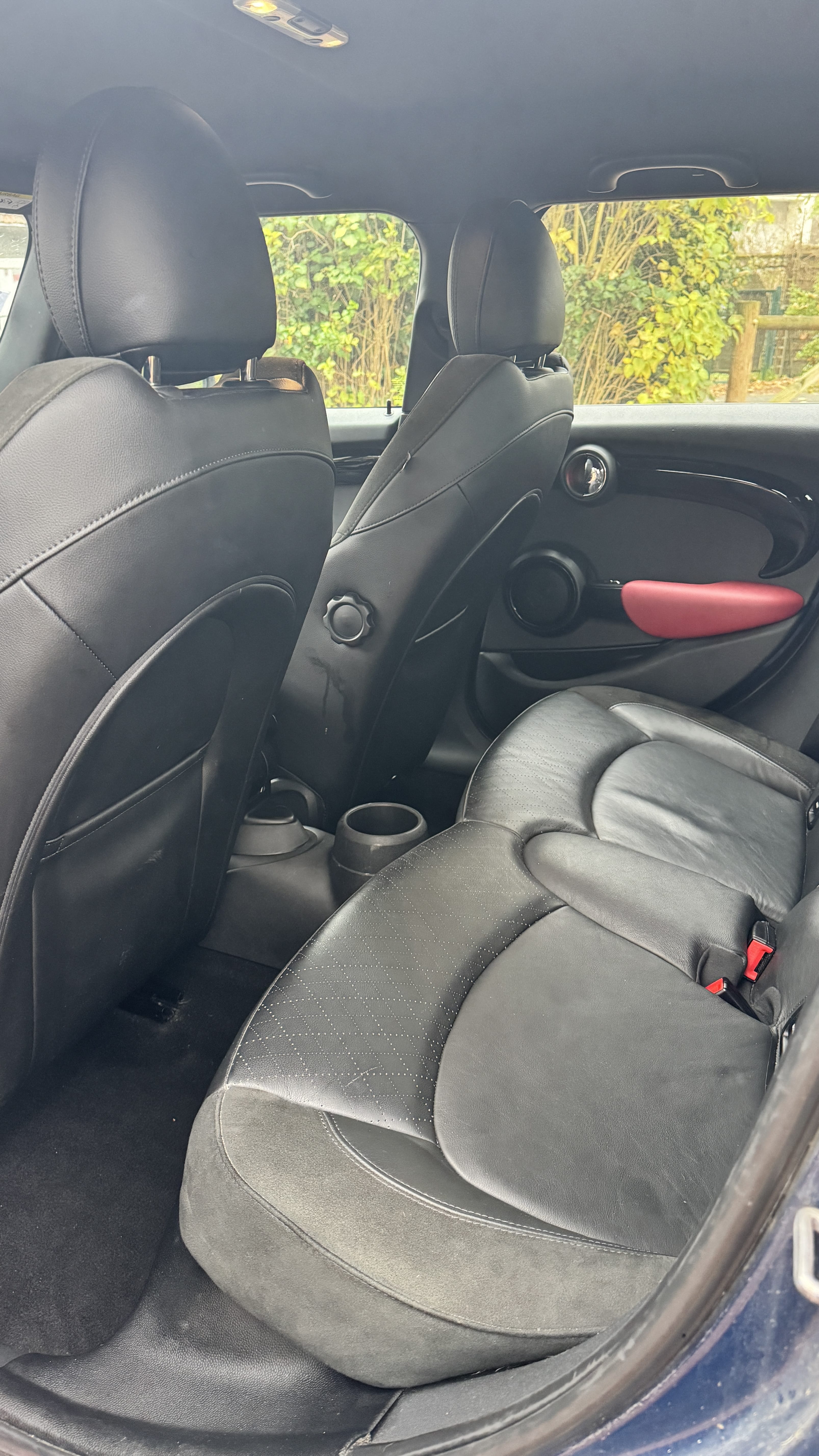Mini Cooper F55 Diesel avec Audio Bluetooth