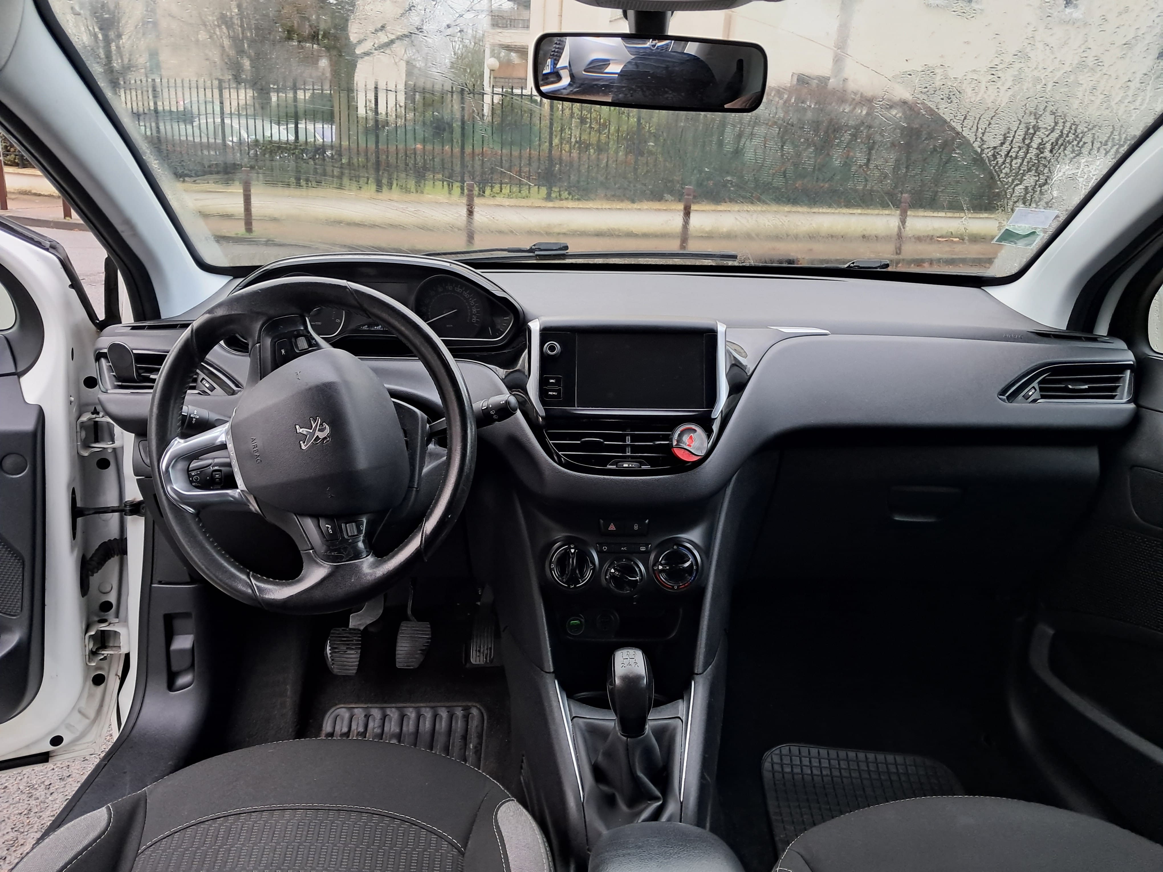 Peugeot 208 avec Régulateur de vitesse