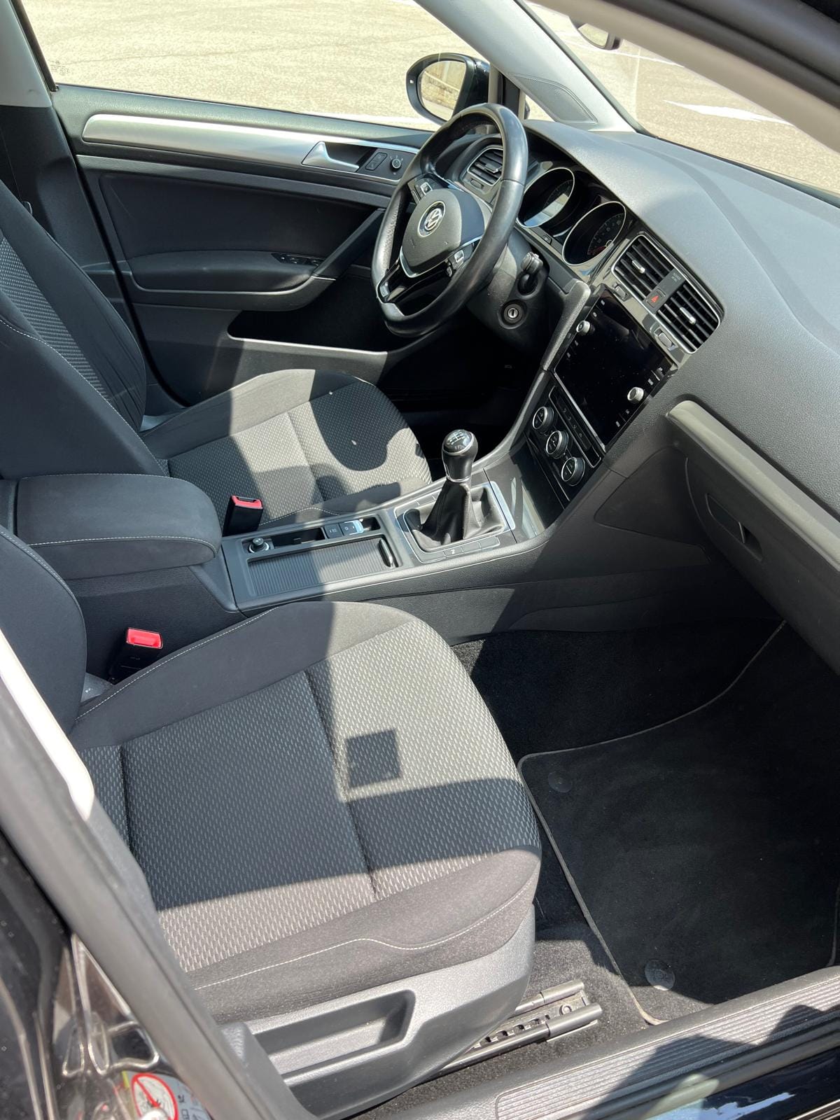 Volkswagen Golf avec Apple CarPlay