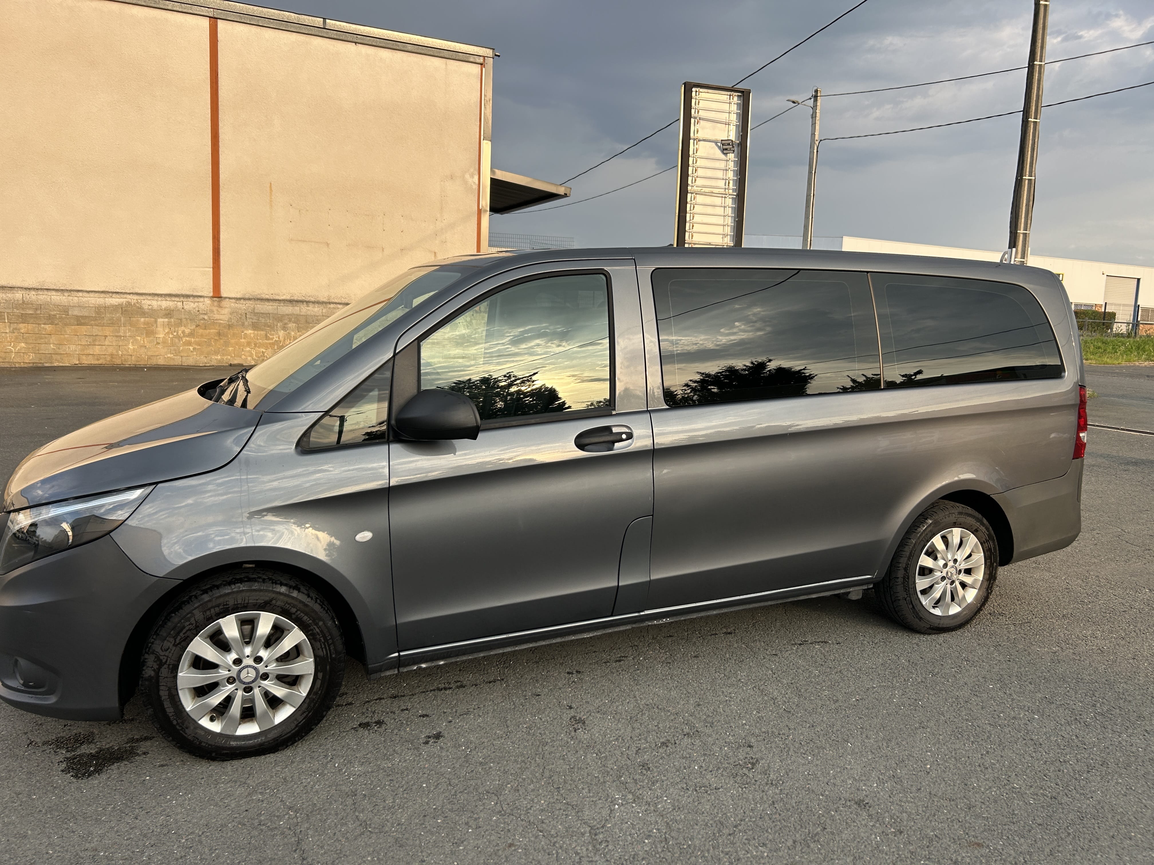 Mercedes-Benz Vito Tourer 116 CDI Van 9 places avec Climatisation