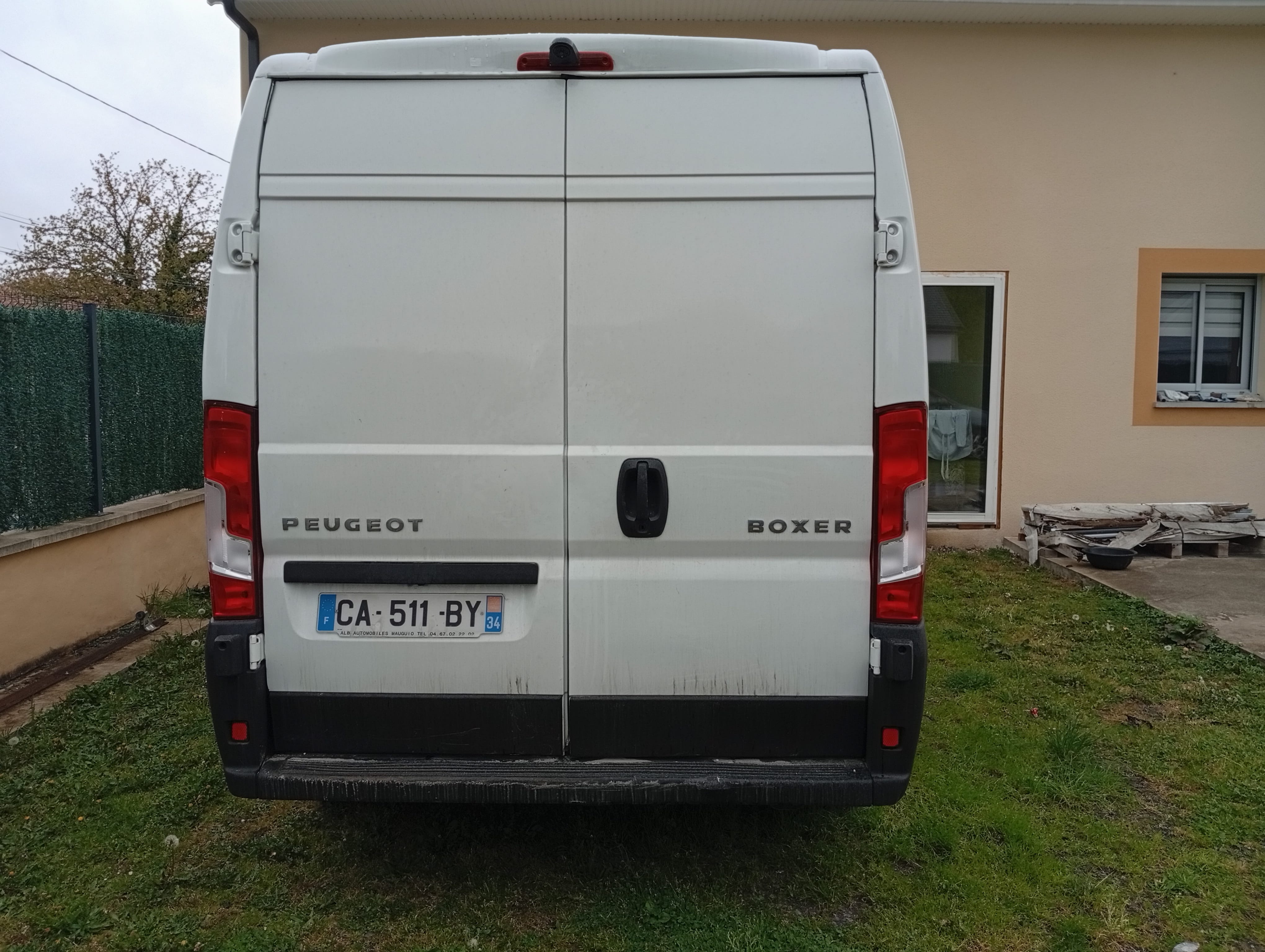 Peugeot Boxer Double Cabine avec GPS