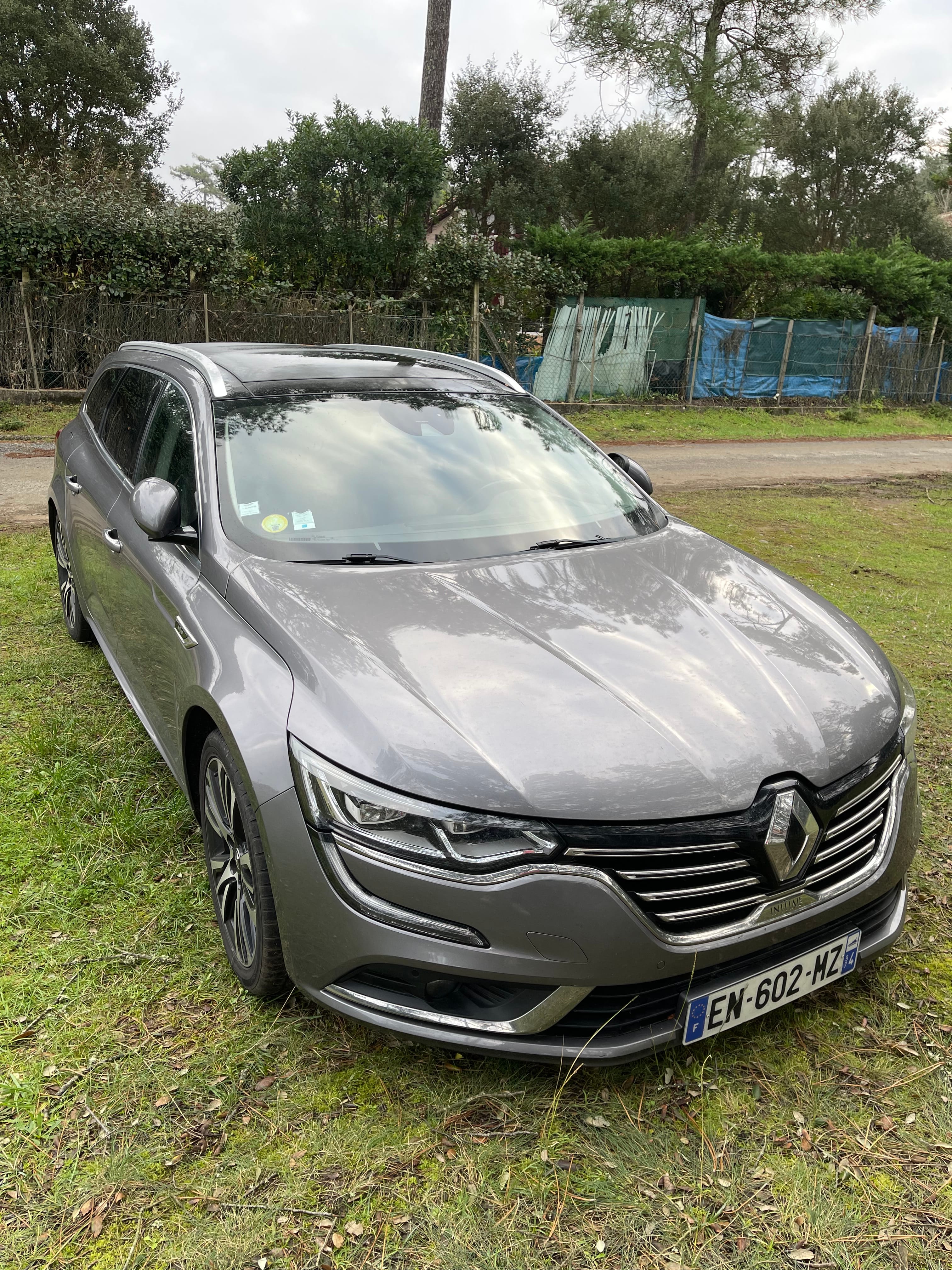 Renault Talisman Estate with Air conditioning