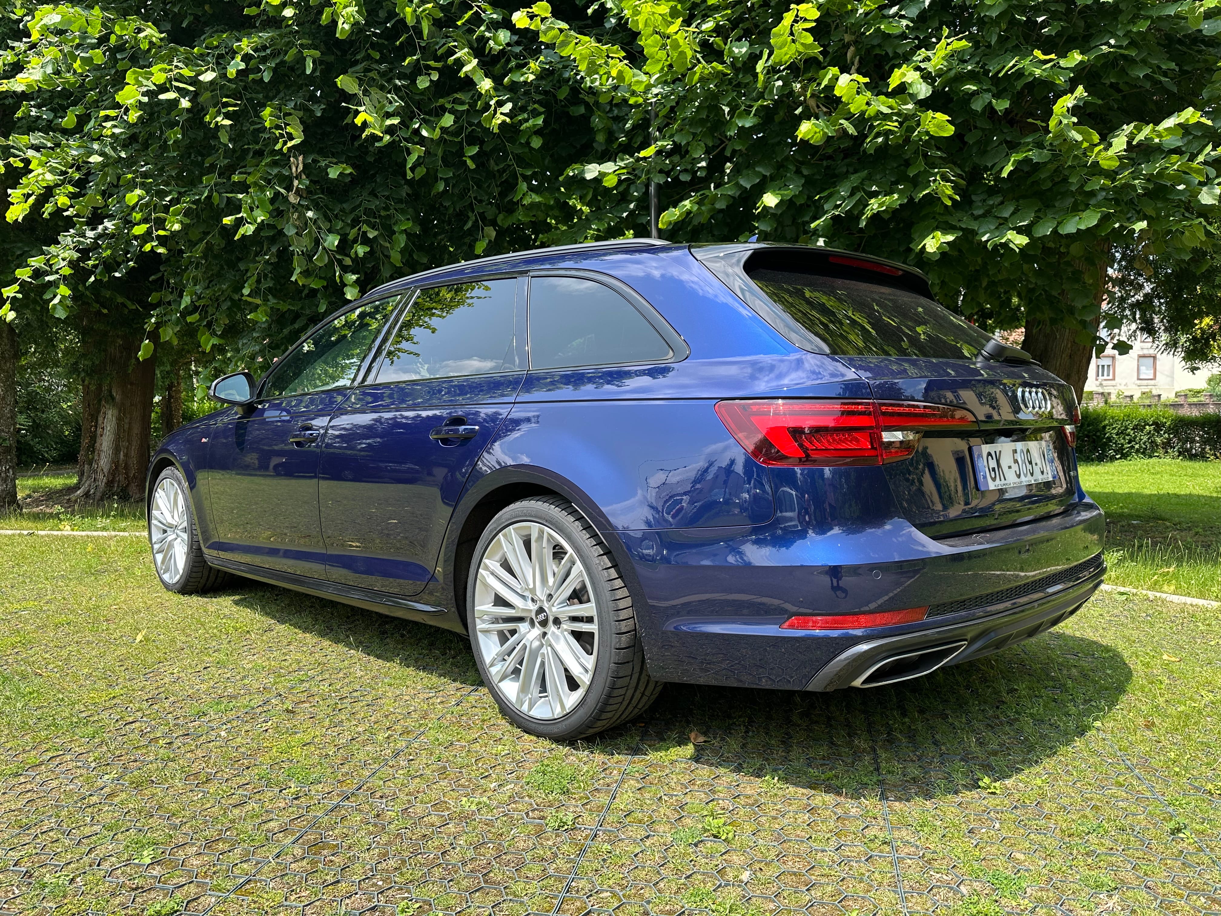 Audi A4 Avant avec Caméra de recul