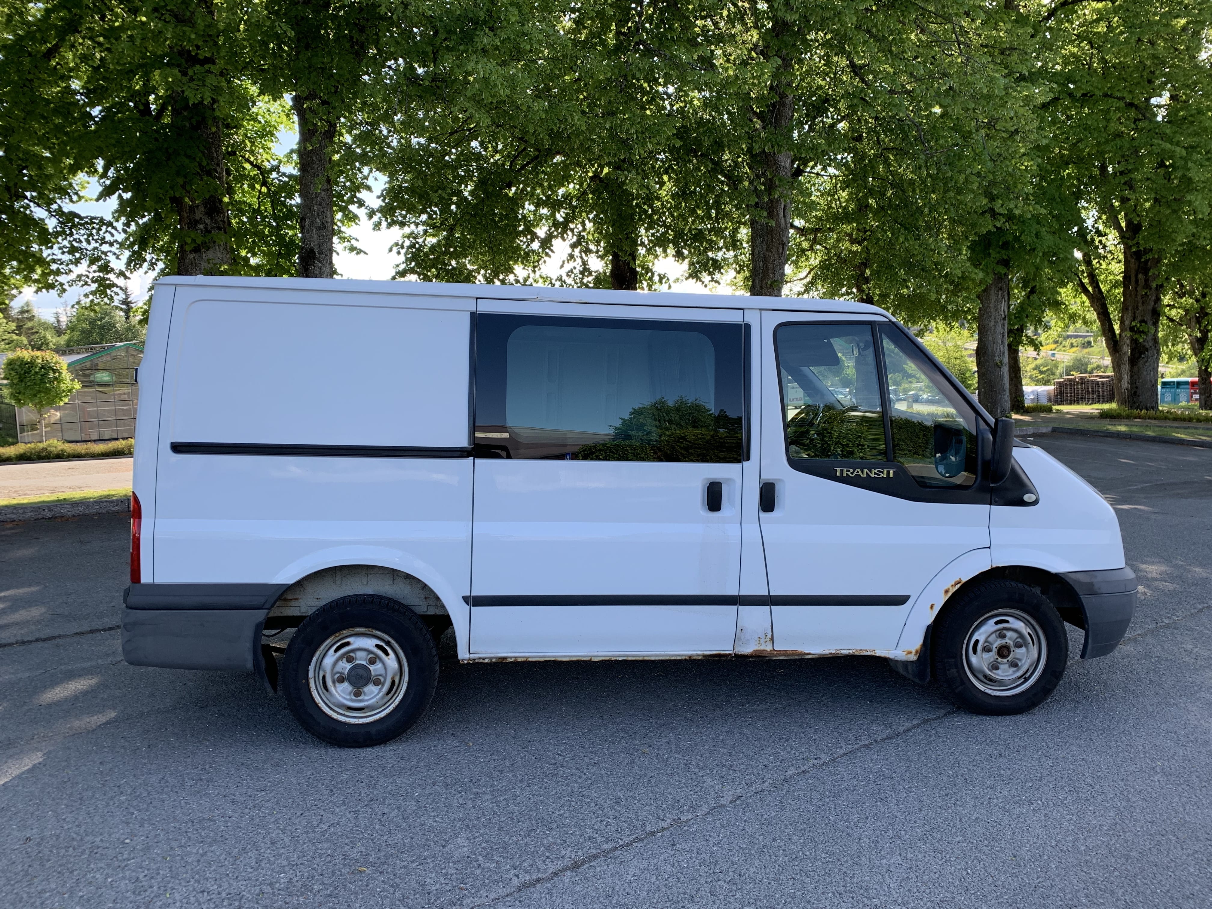 Ford Transit Varebil 2.2 Diesel 125 HK med Aircondition