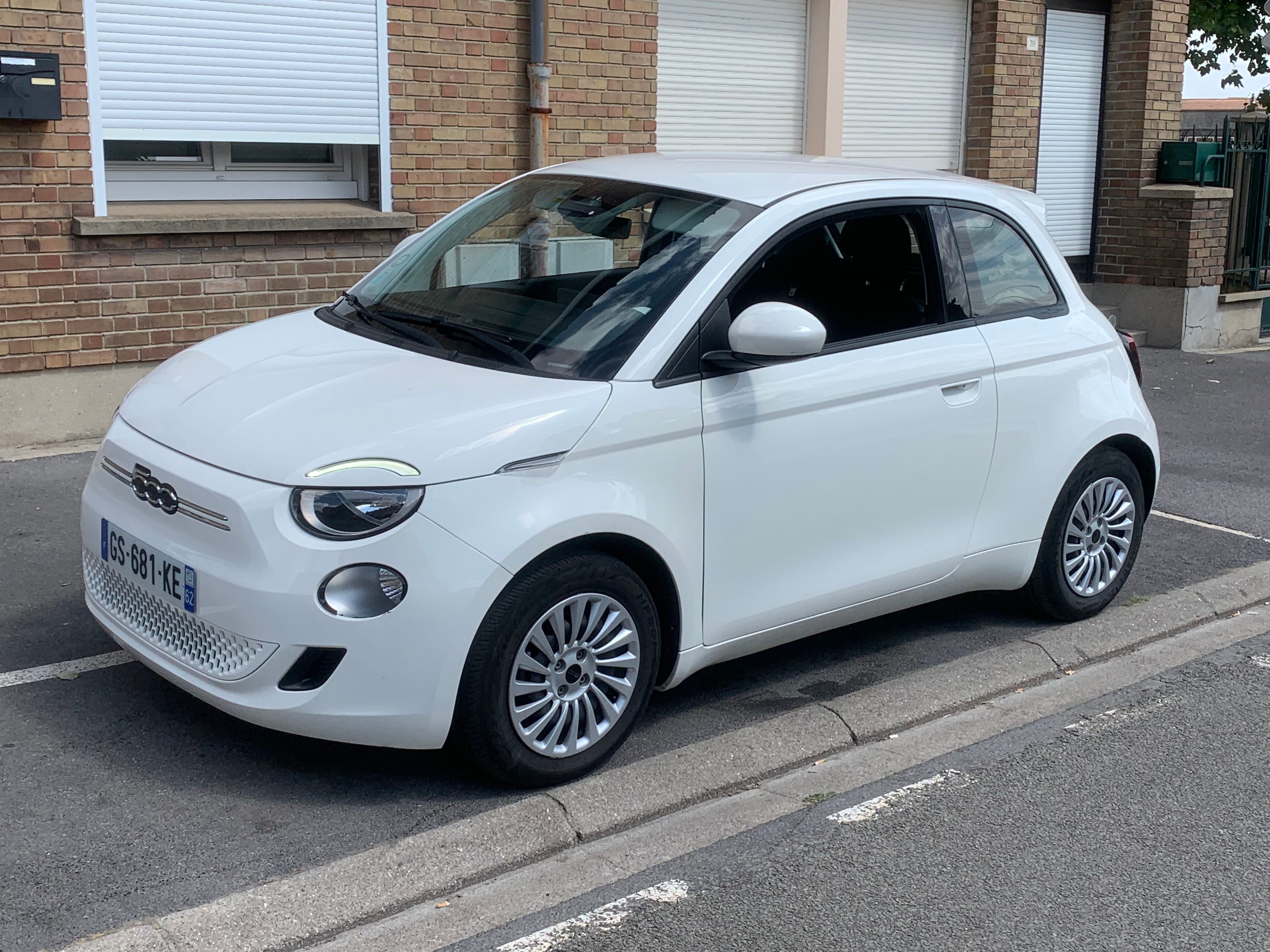 Fiat 500e, 2023, Électrique, automatique