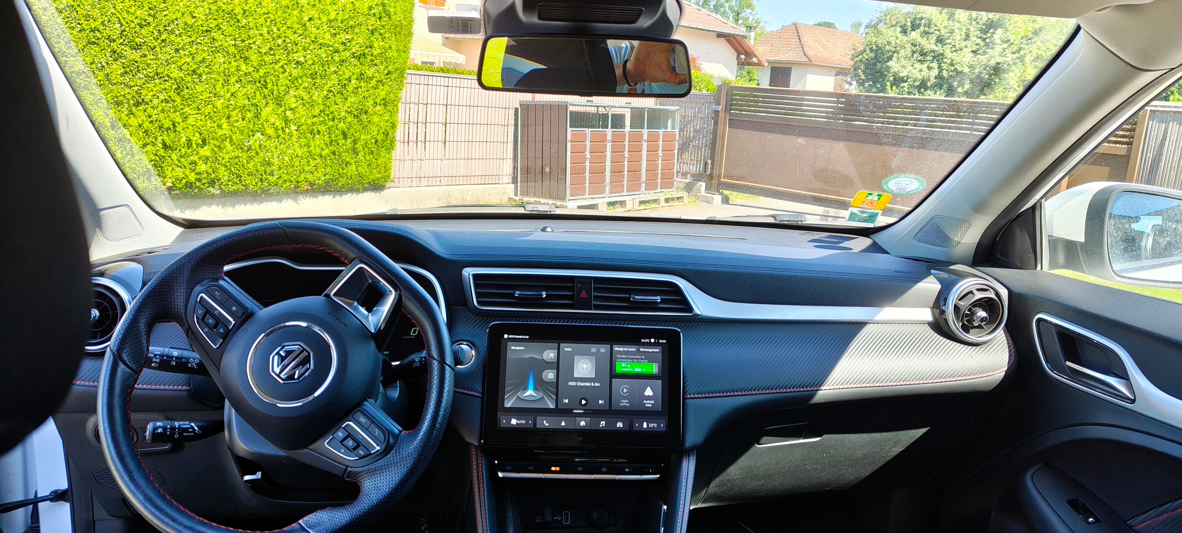MG ZS EV avec GPS