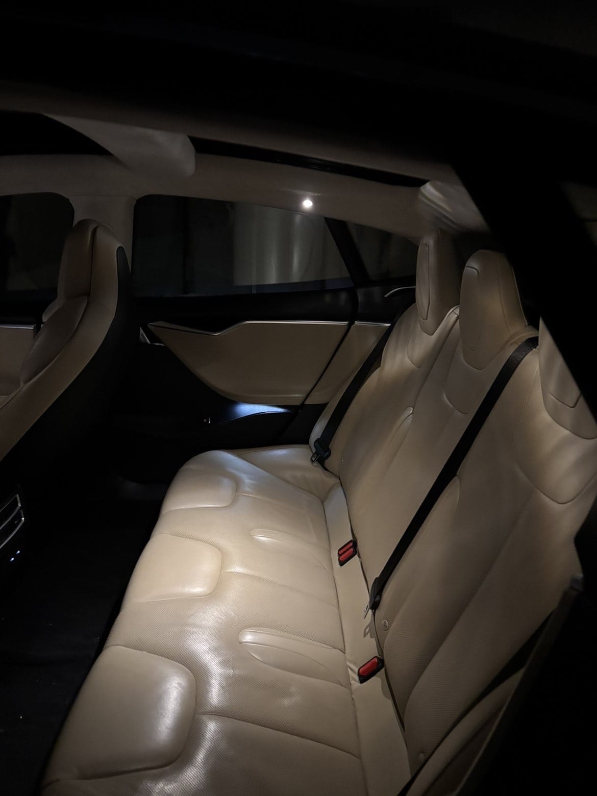 Tesla Model S met Cruise control