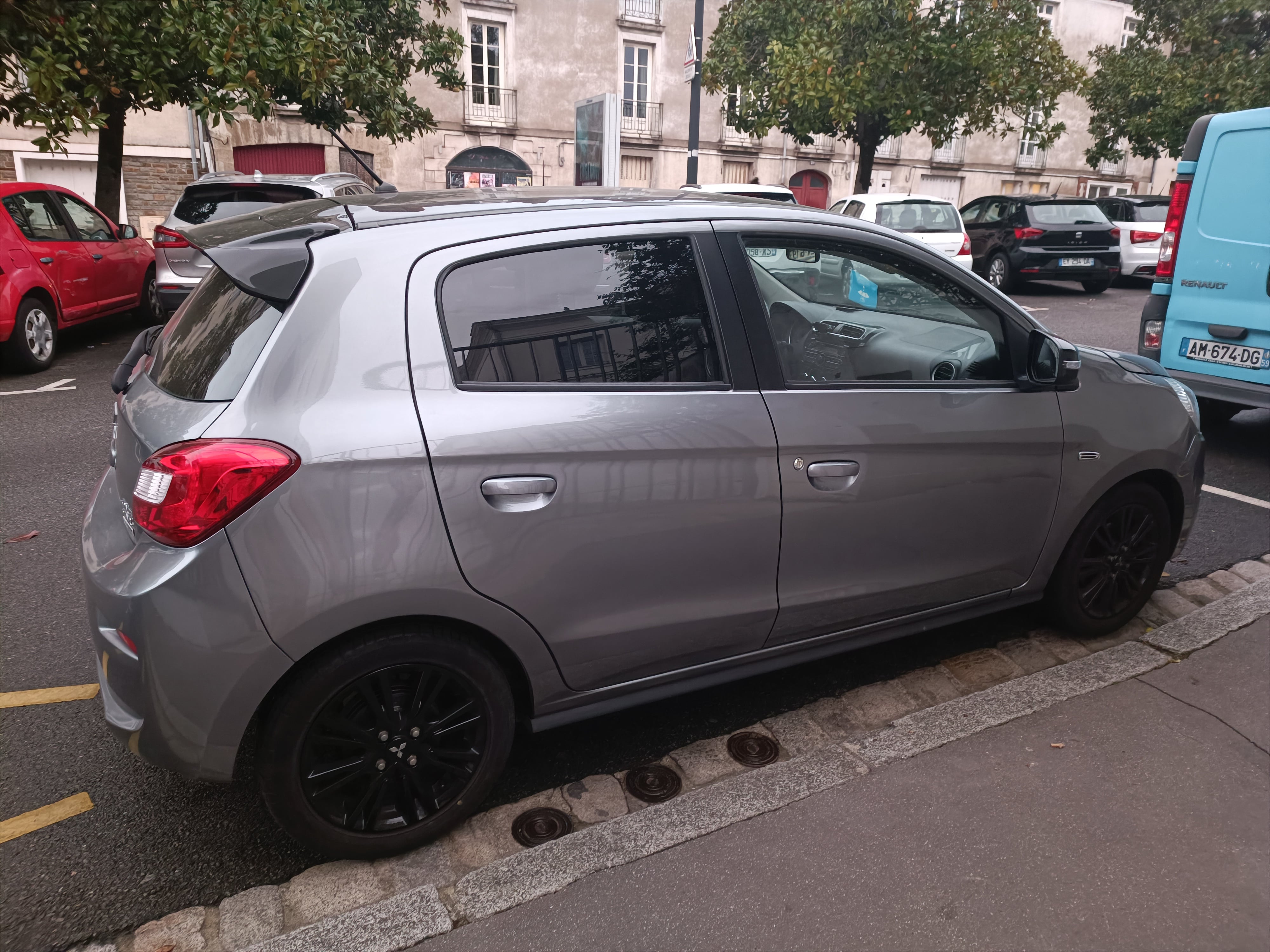 Mitsubishi Space Star avec Climatisation