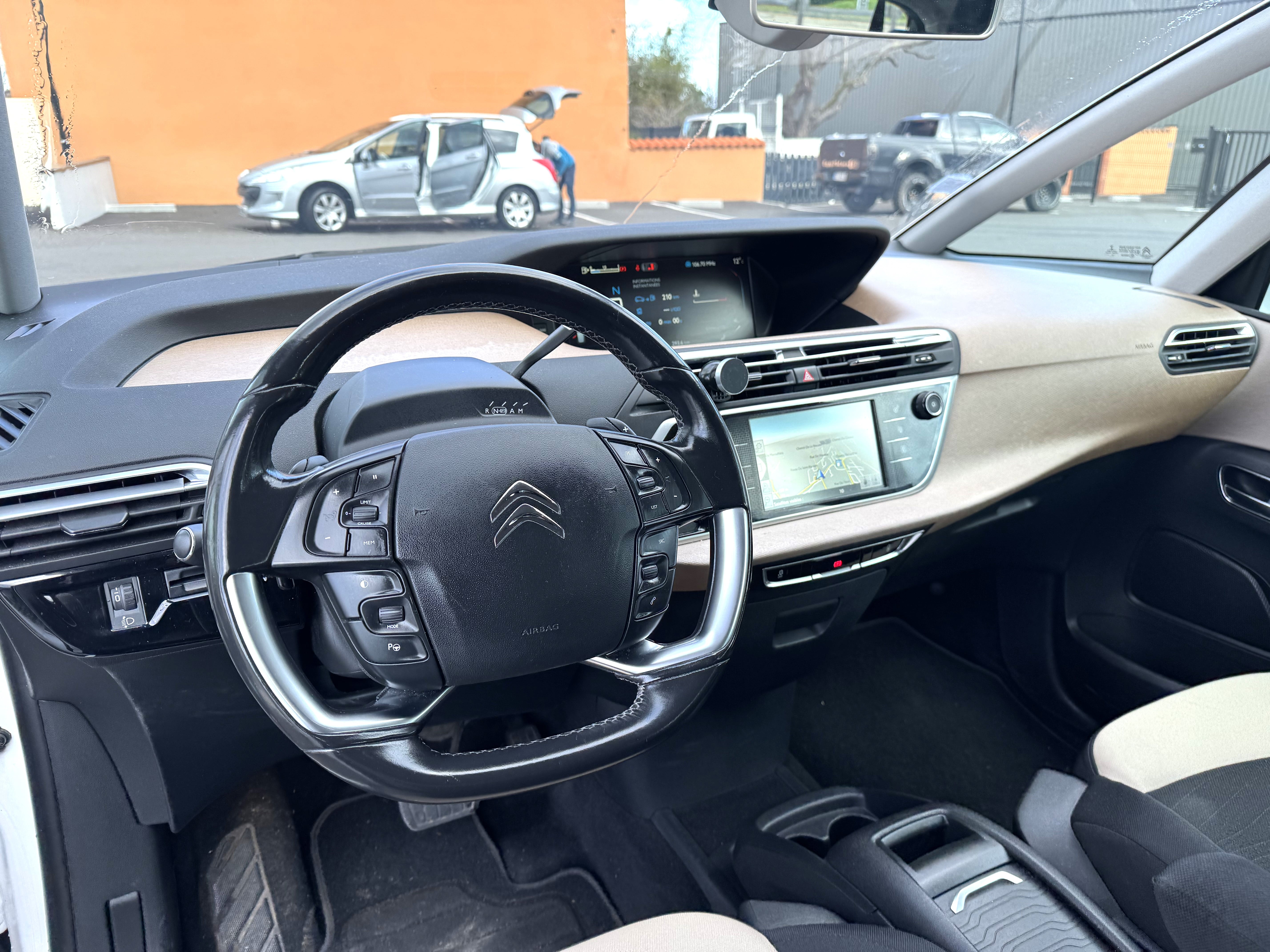 Citroen C4 Picasso avec GPS