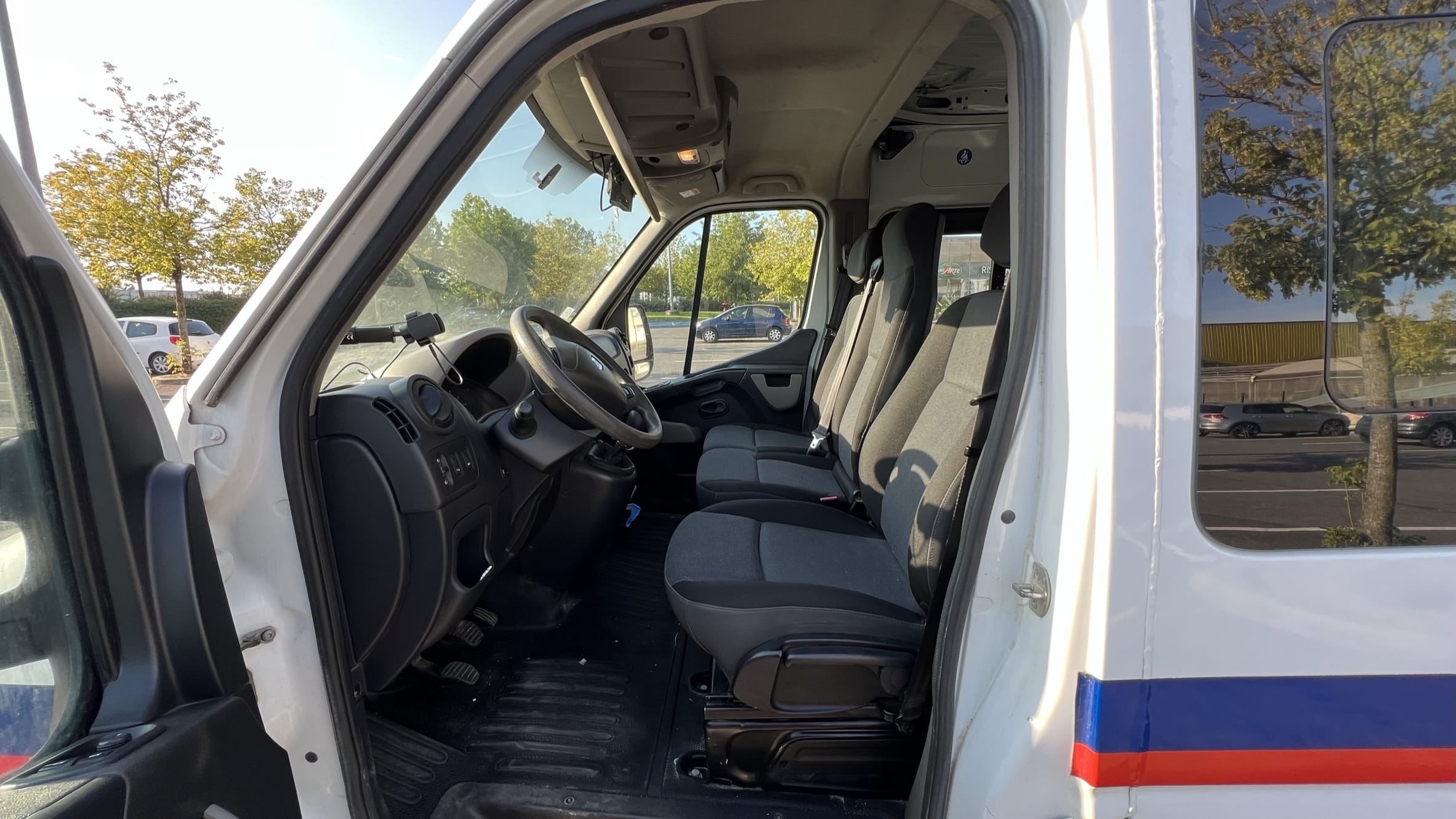 Renault Master L2H2 avec Attelage
