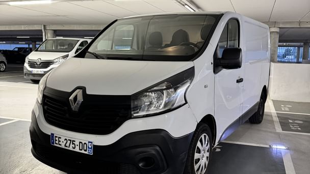 Renault Trafic Louez un utilitaire Gare ST Jean Idéal pour déménagements et transports professionnels avec Régulateur de vitesse