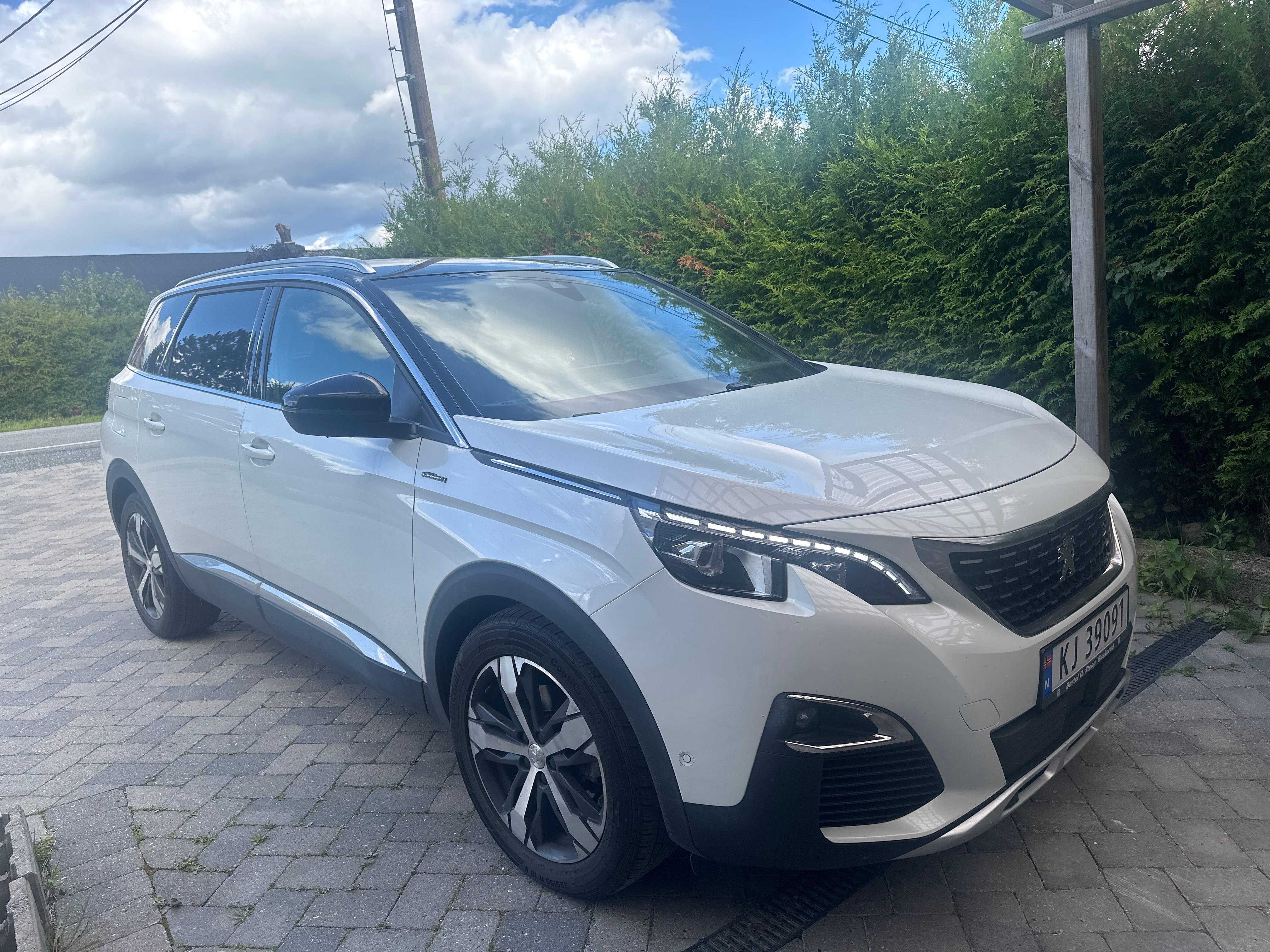 Peugeot 5008, 2018, Blyfri 95, automatisk, 7 seter