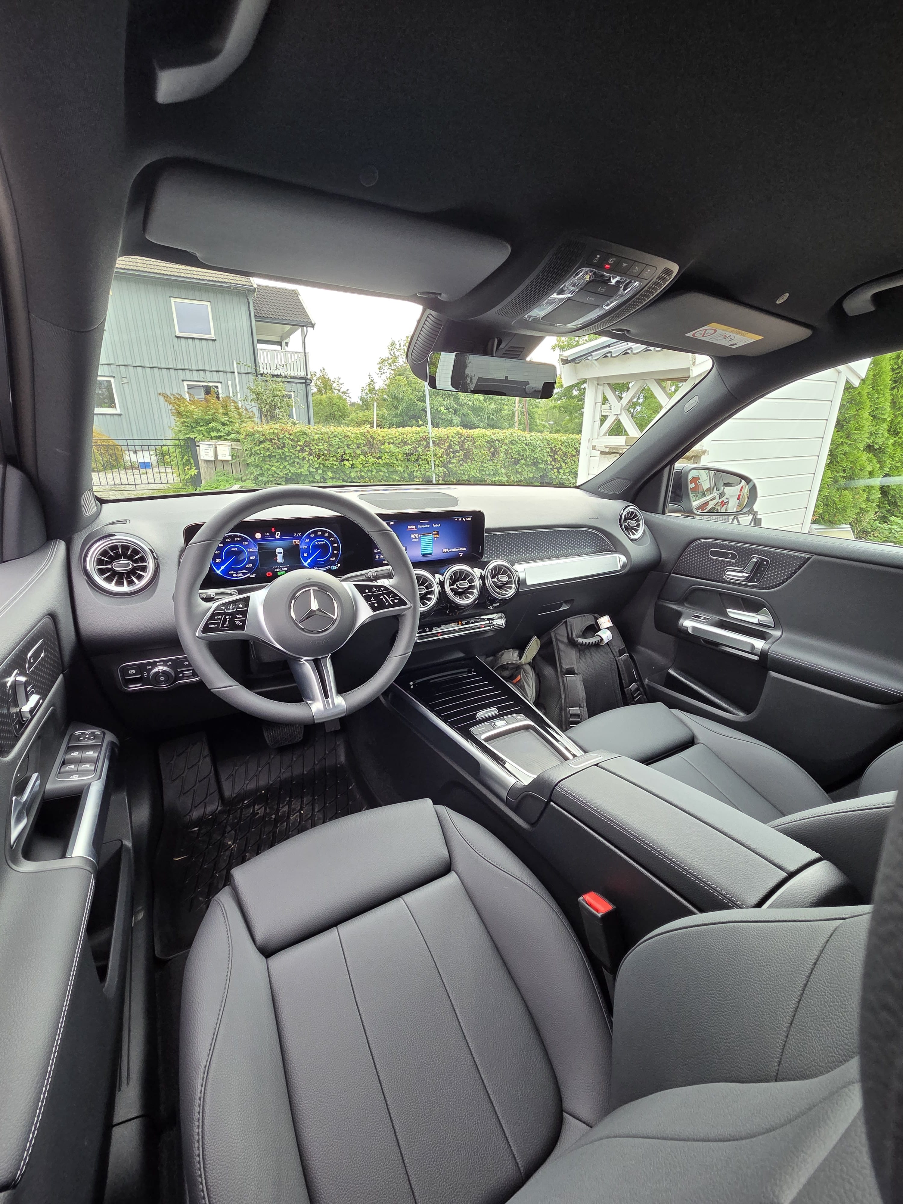 Mercedes-Benz EQB 300 4MATIC med Cruisekontroll