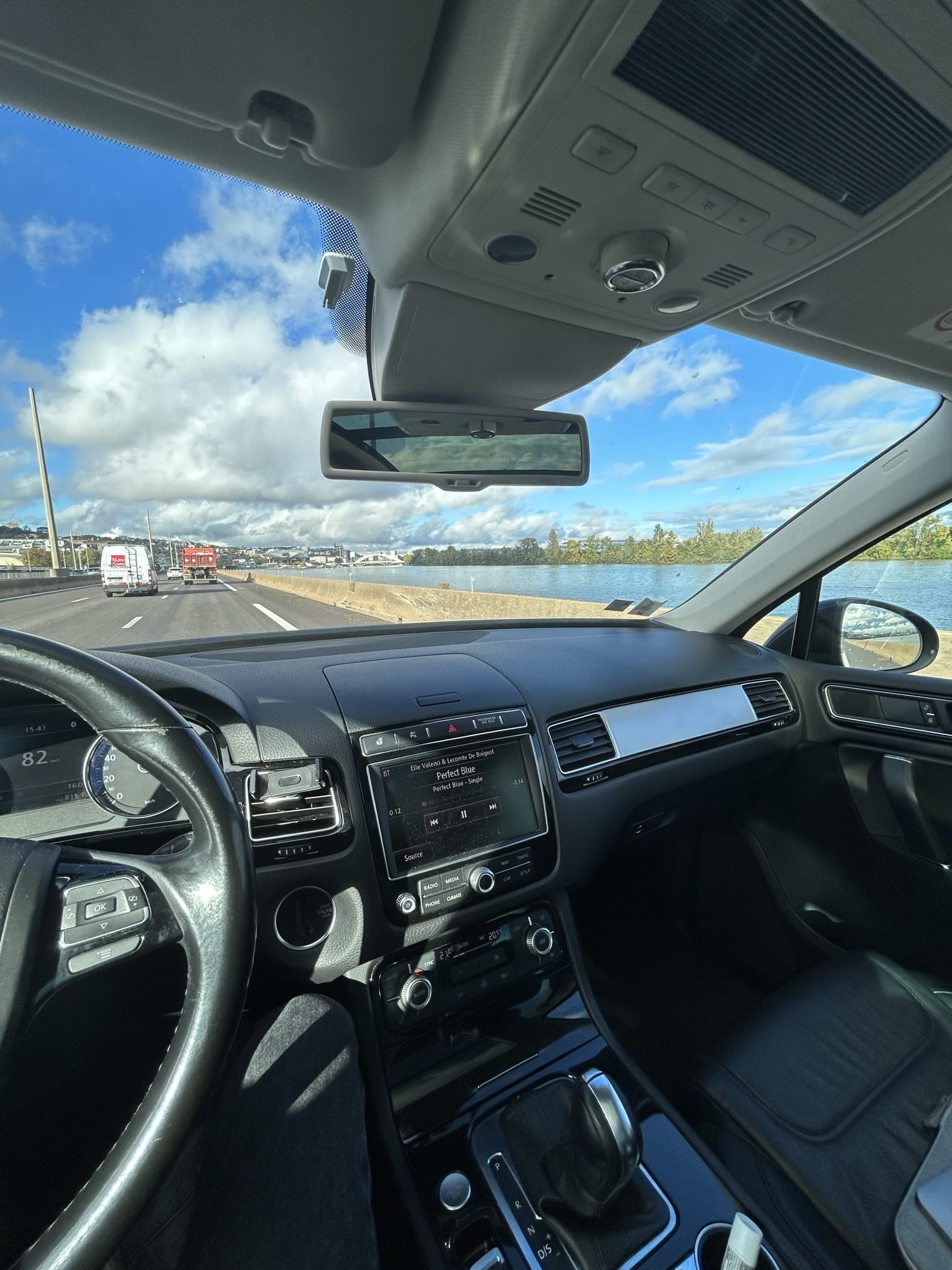 Volkswagen Touareg V6 tdi avec GPS