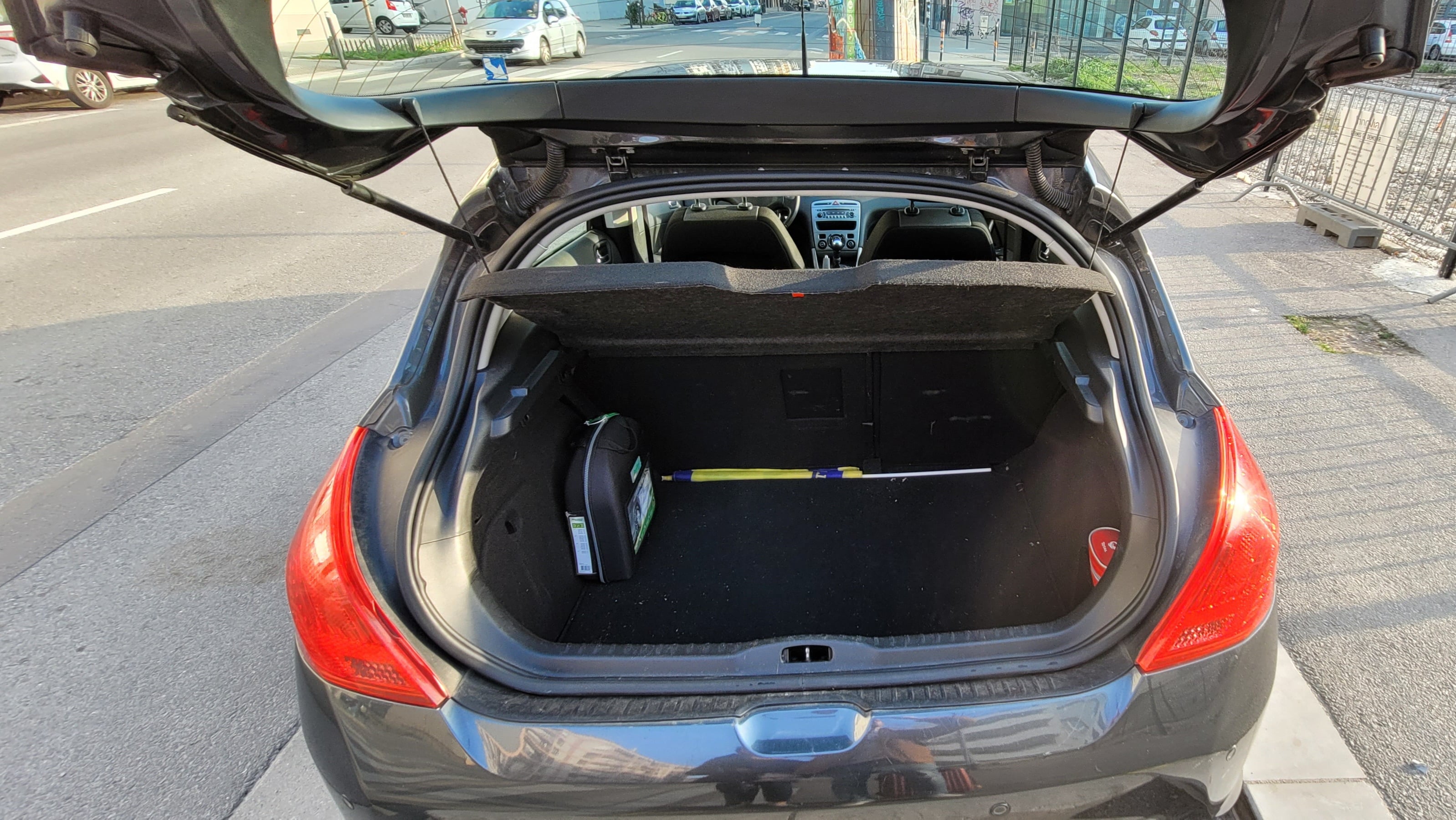 Peugeot 308 avec Pneus neige