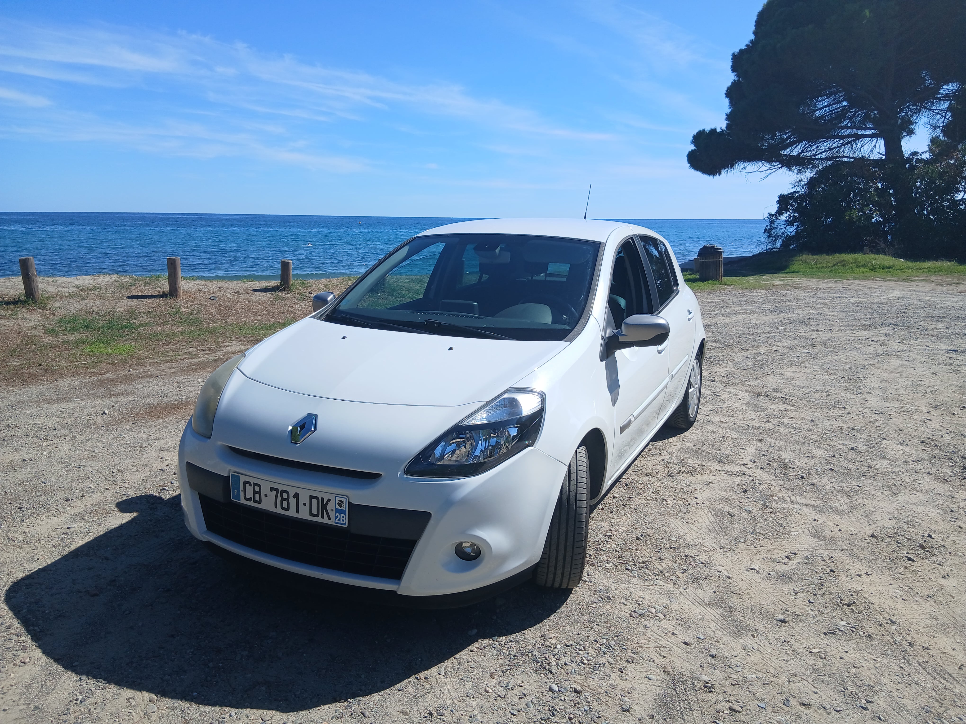 Renault Clio 1.5 dci 90cv avec Siège bébé
