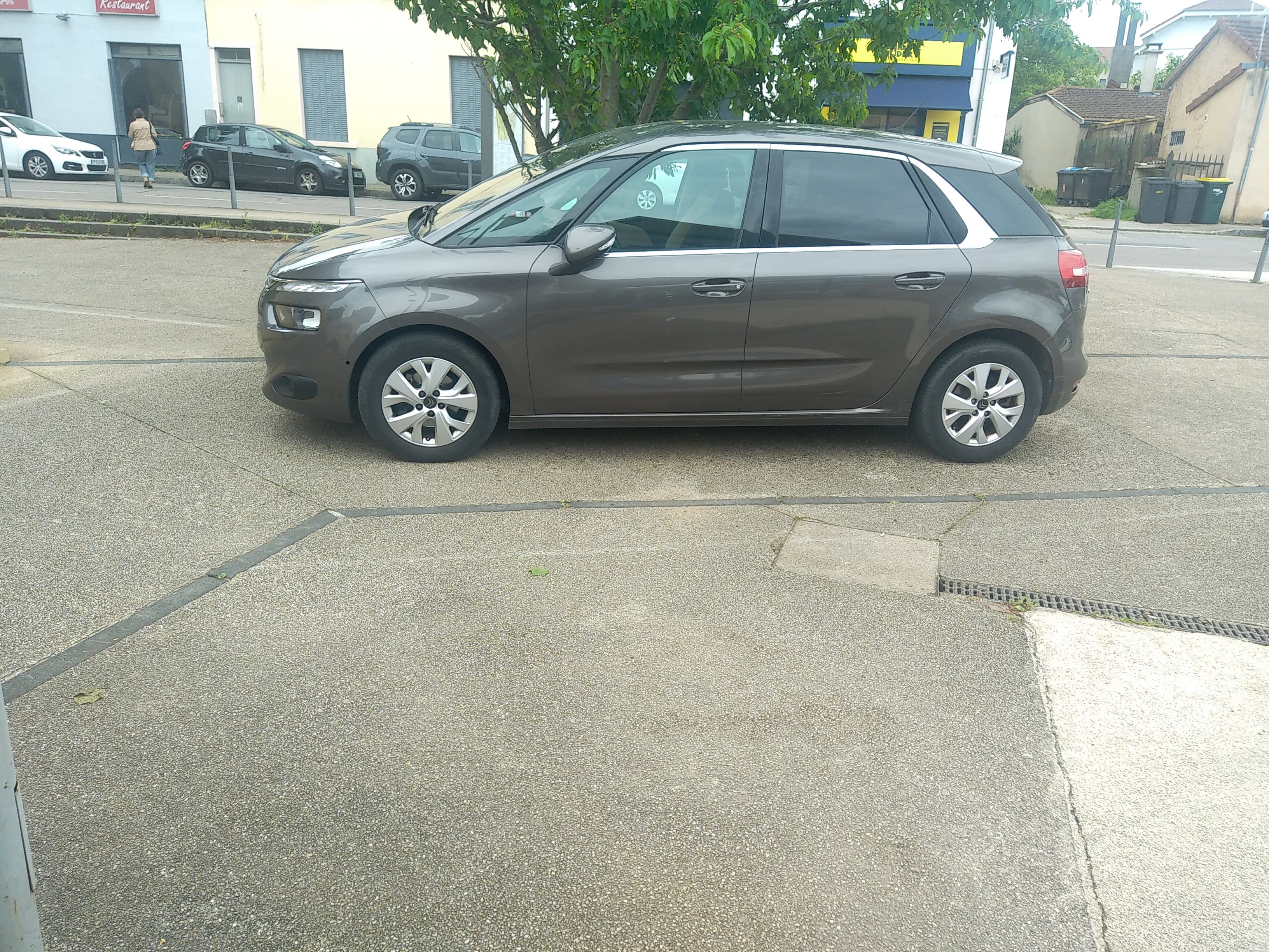 Citroen C4 Grand Picasso avec Climatisation