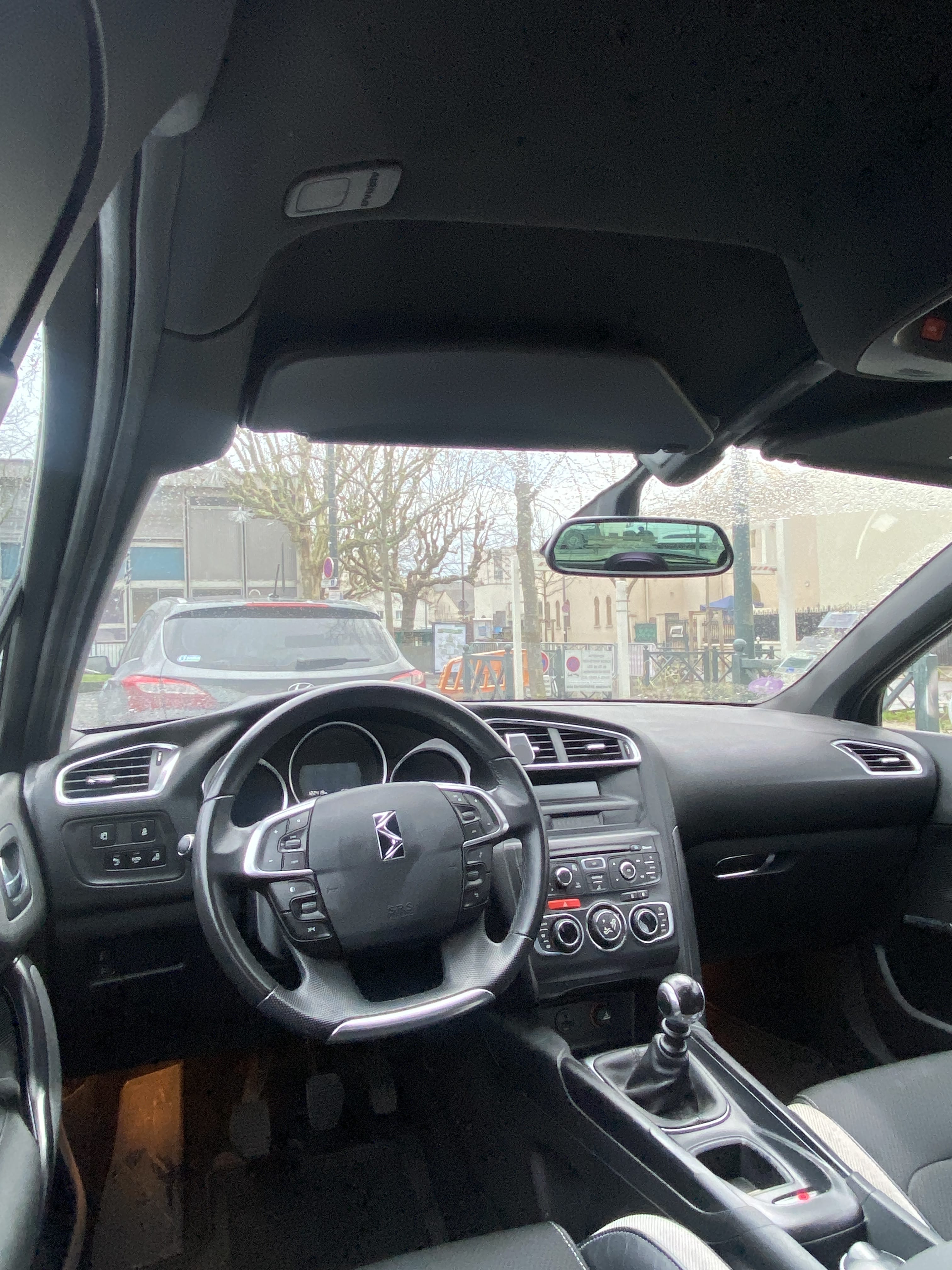 DS 4 PURETECH 130 S&S SO CHIC avec Audio Bluetooth