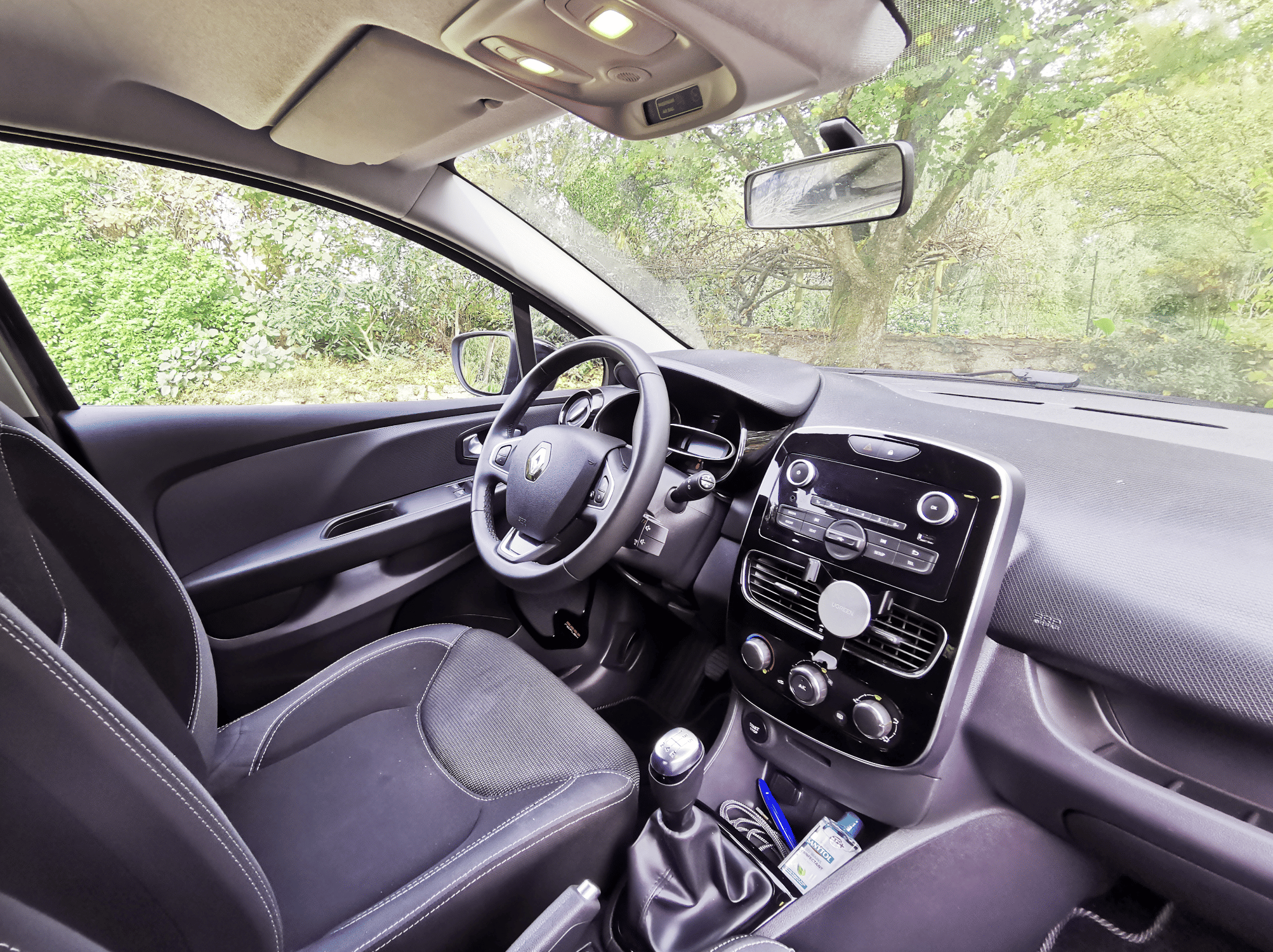 Renault Clio avec Entrée audio / iPod