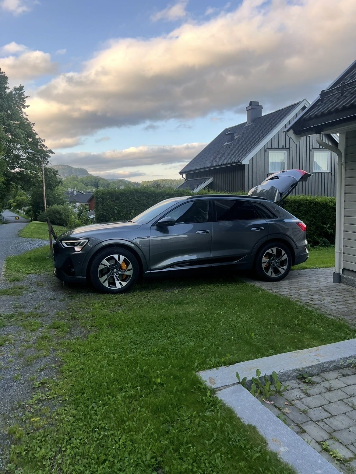 Audi e-tron, 2021, Elektrisk, automatisk