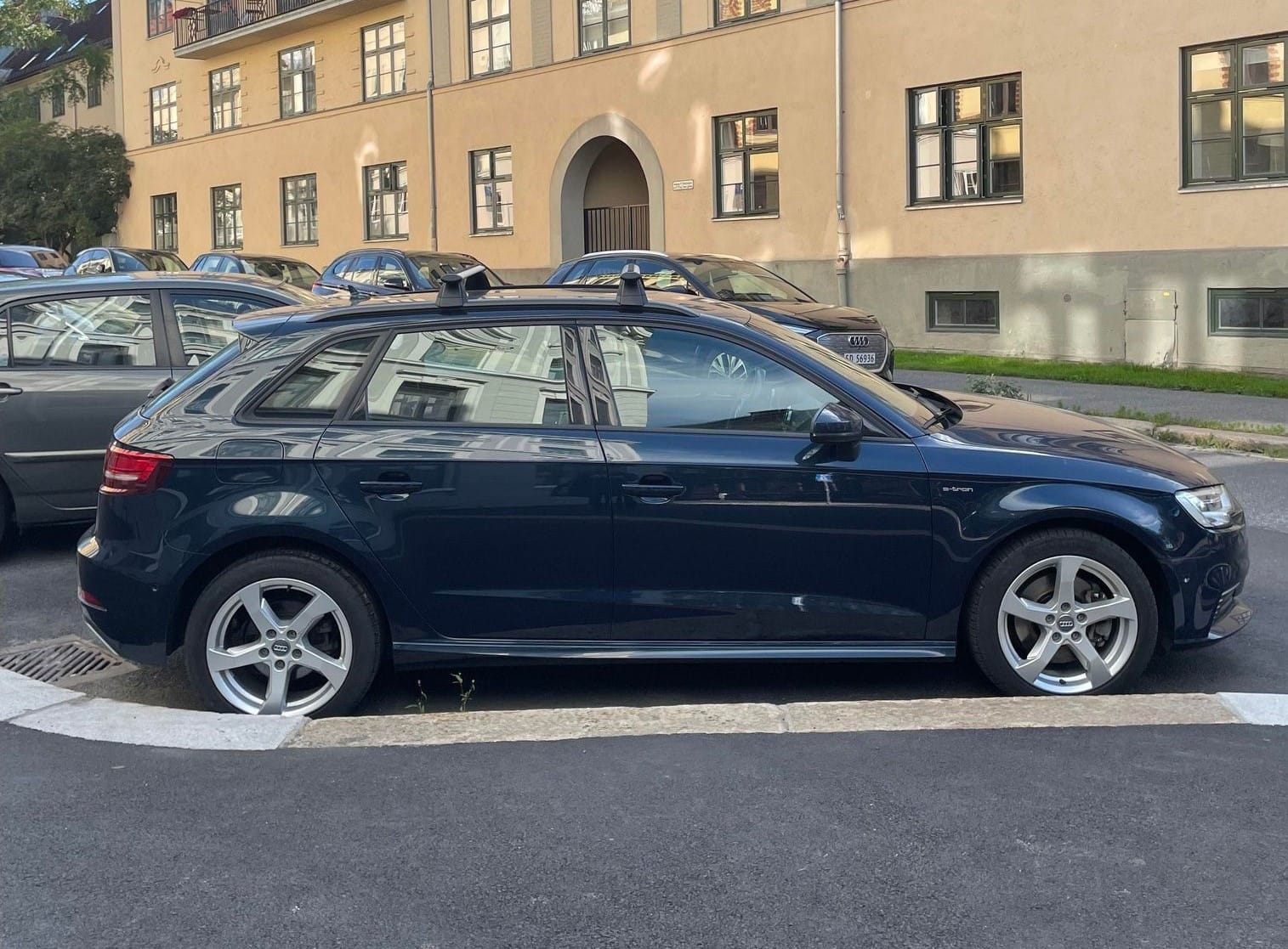 Audi A3 e-tron med Aircondition
