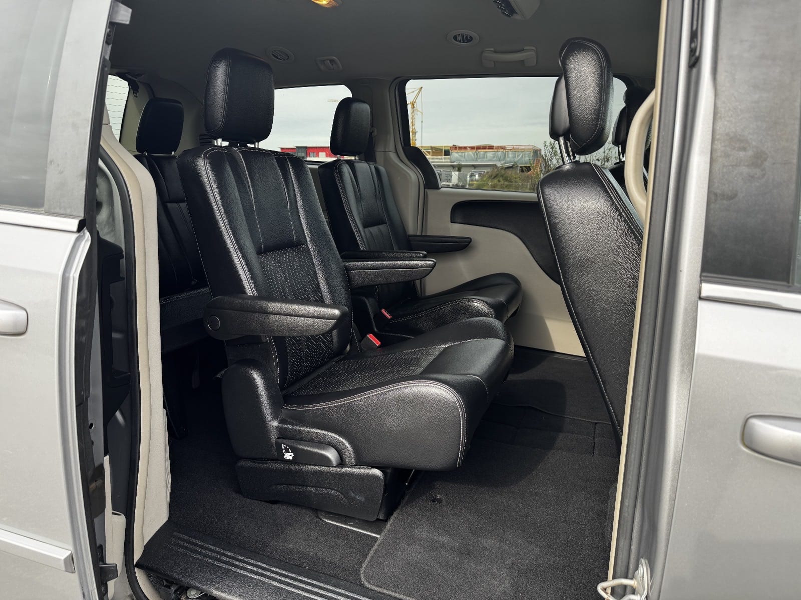 Lancia Voyager 2.8 diesel 177 cv avec Audio Bluetooth