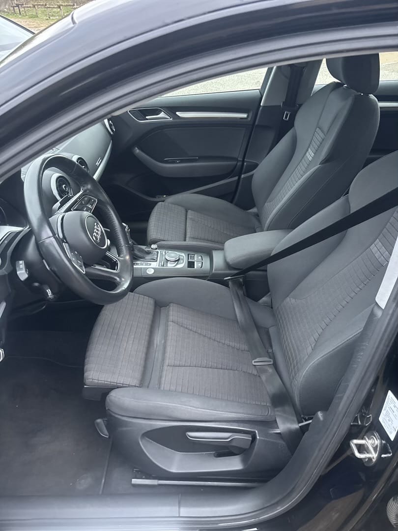 Audi A3 Sportback avec Climatisation