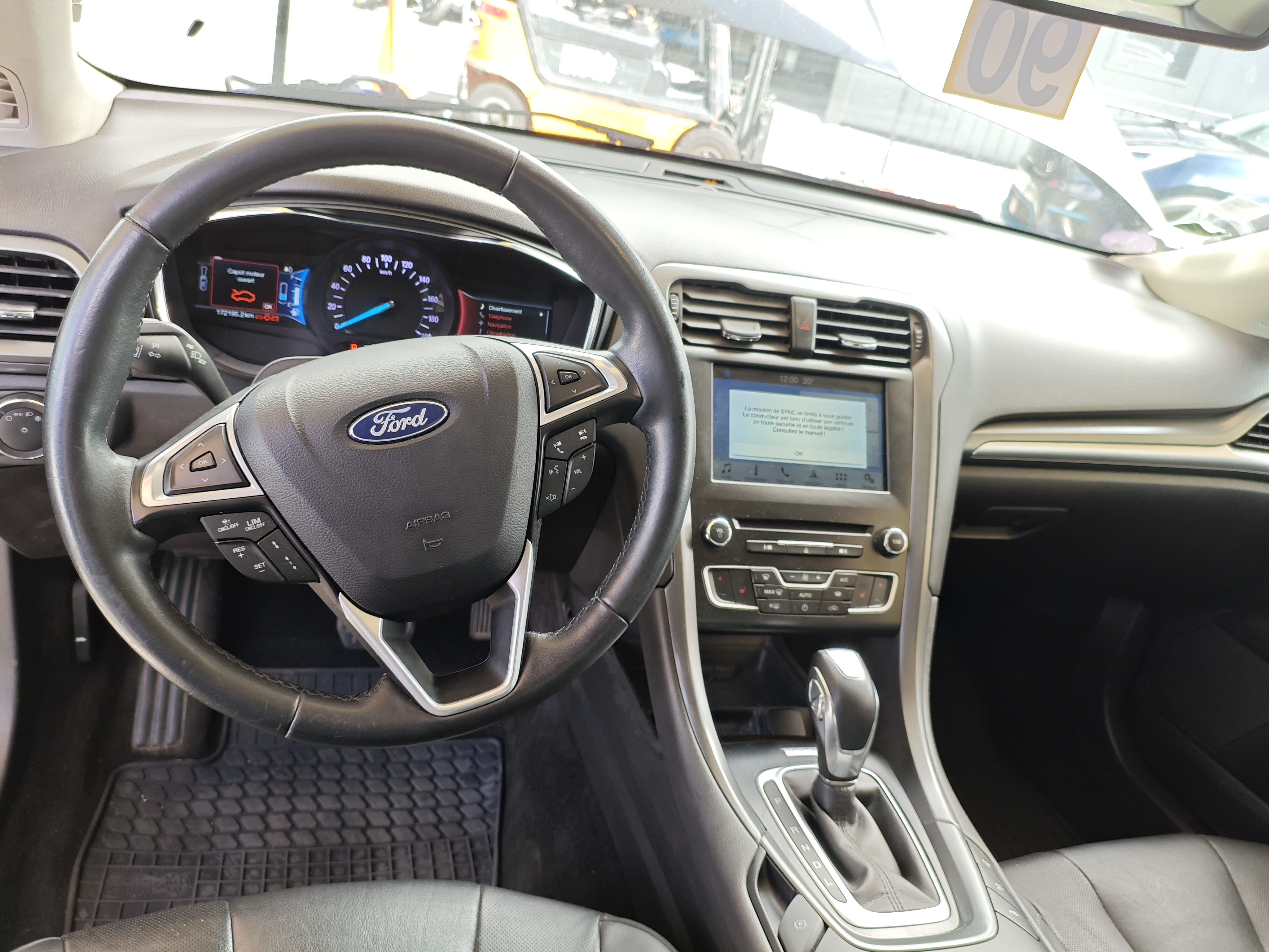 Ford Mondeo Hybride avec Climatisation