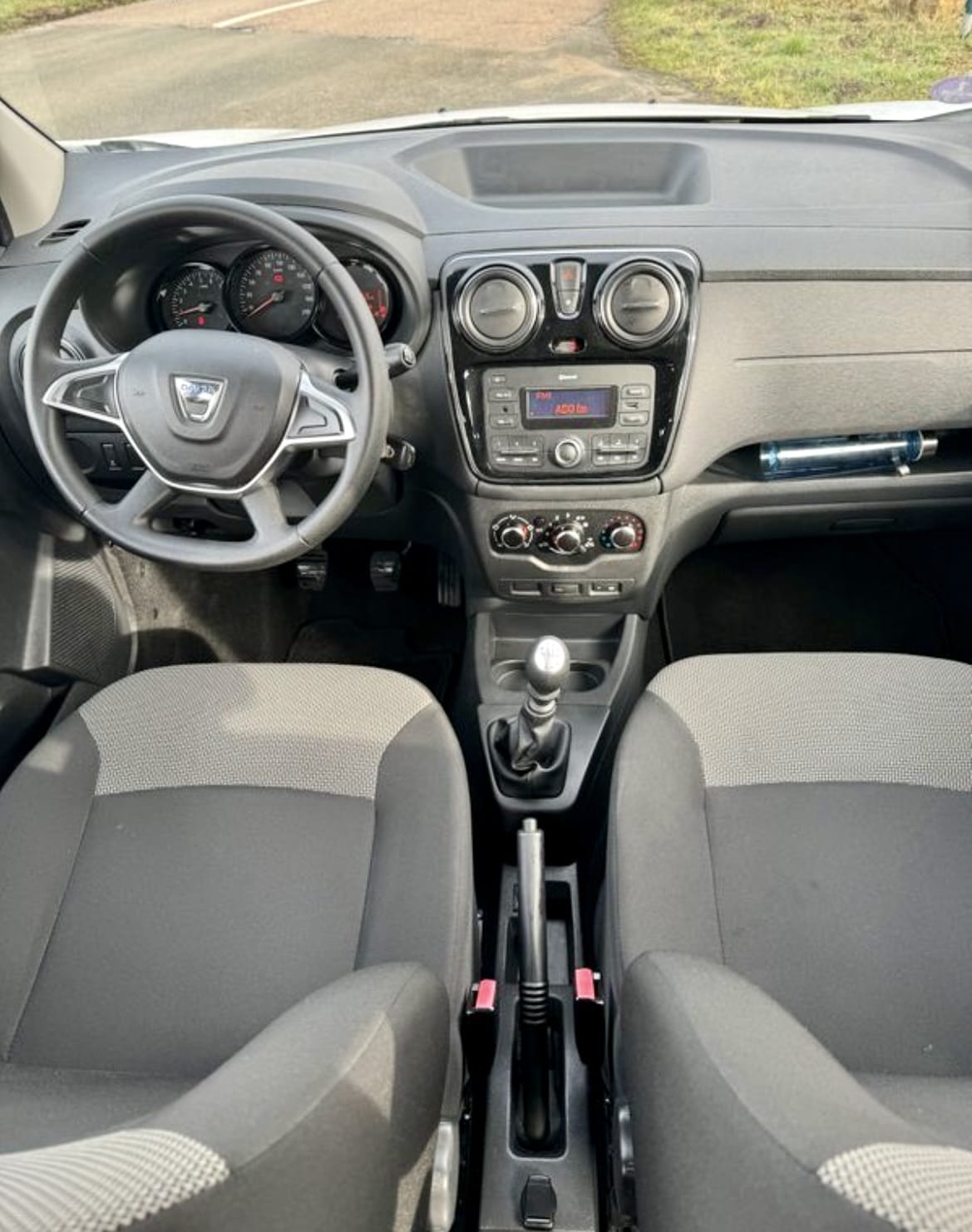 Dacia Lodgy 7 places & Spacieux avec Audio Bluetooth