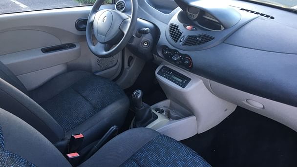 Renault Twingo (Réf BF881) Citadine 1.5 dci Clim Aéroport Bordeaux avec Accessible fauteuil roulant