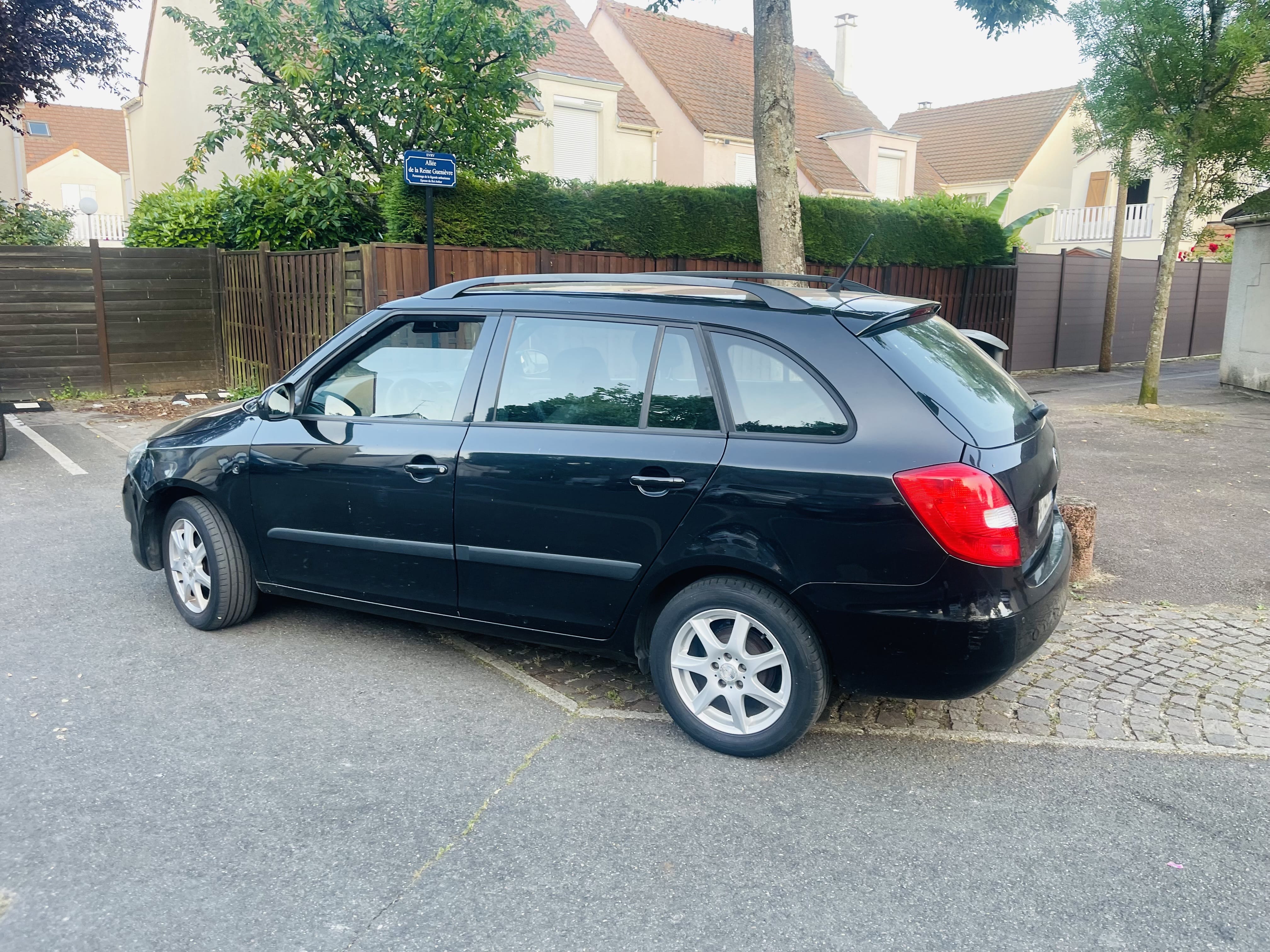 Skoda Fabia Combi avec Climatisation