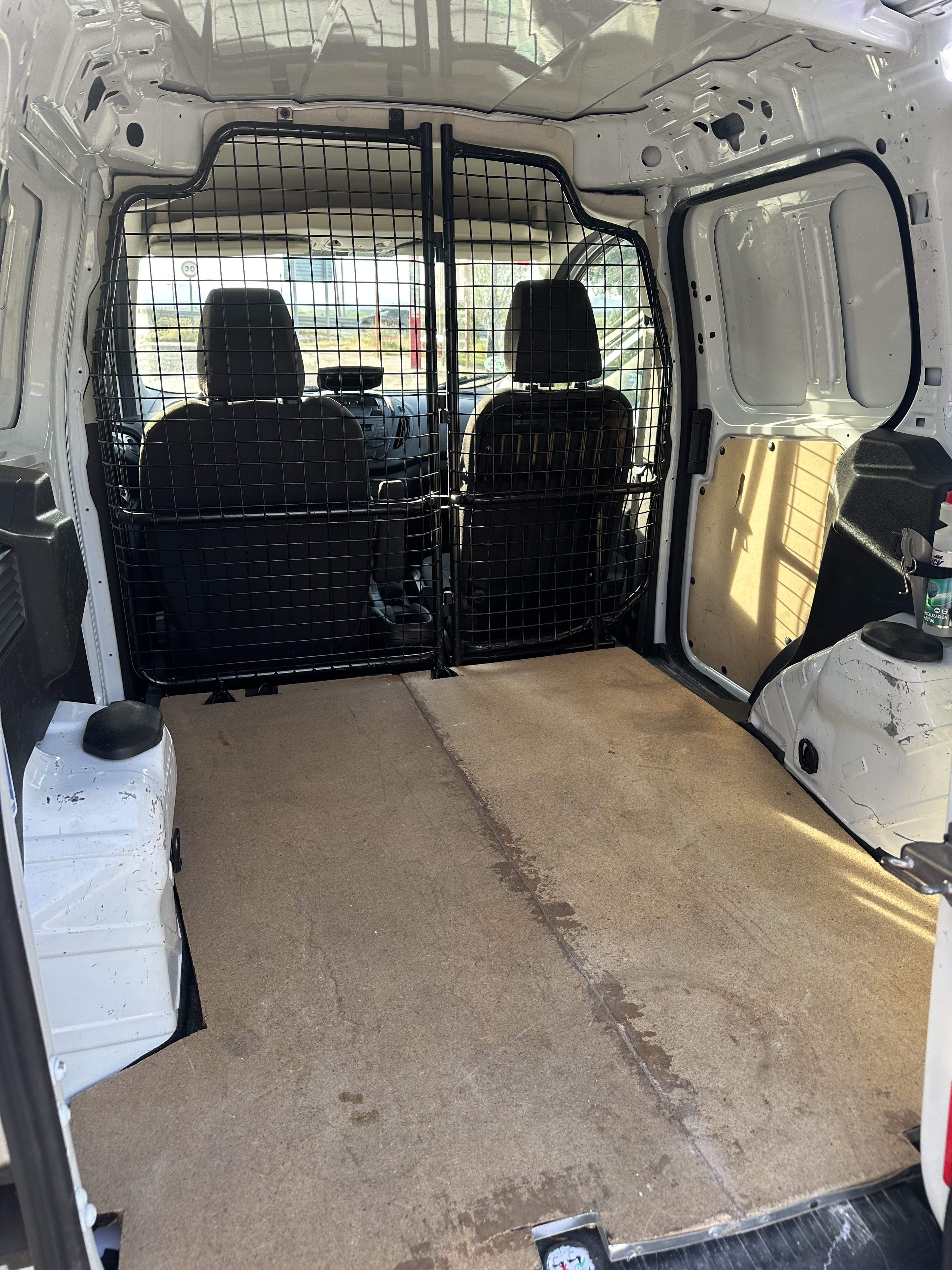 Ford Tourneo Courier con Radio 