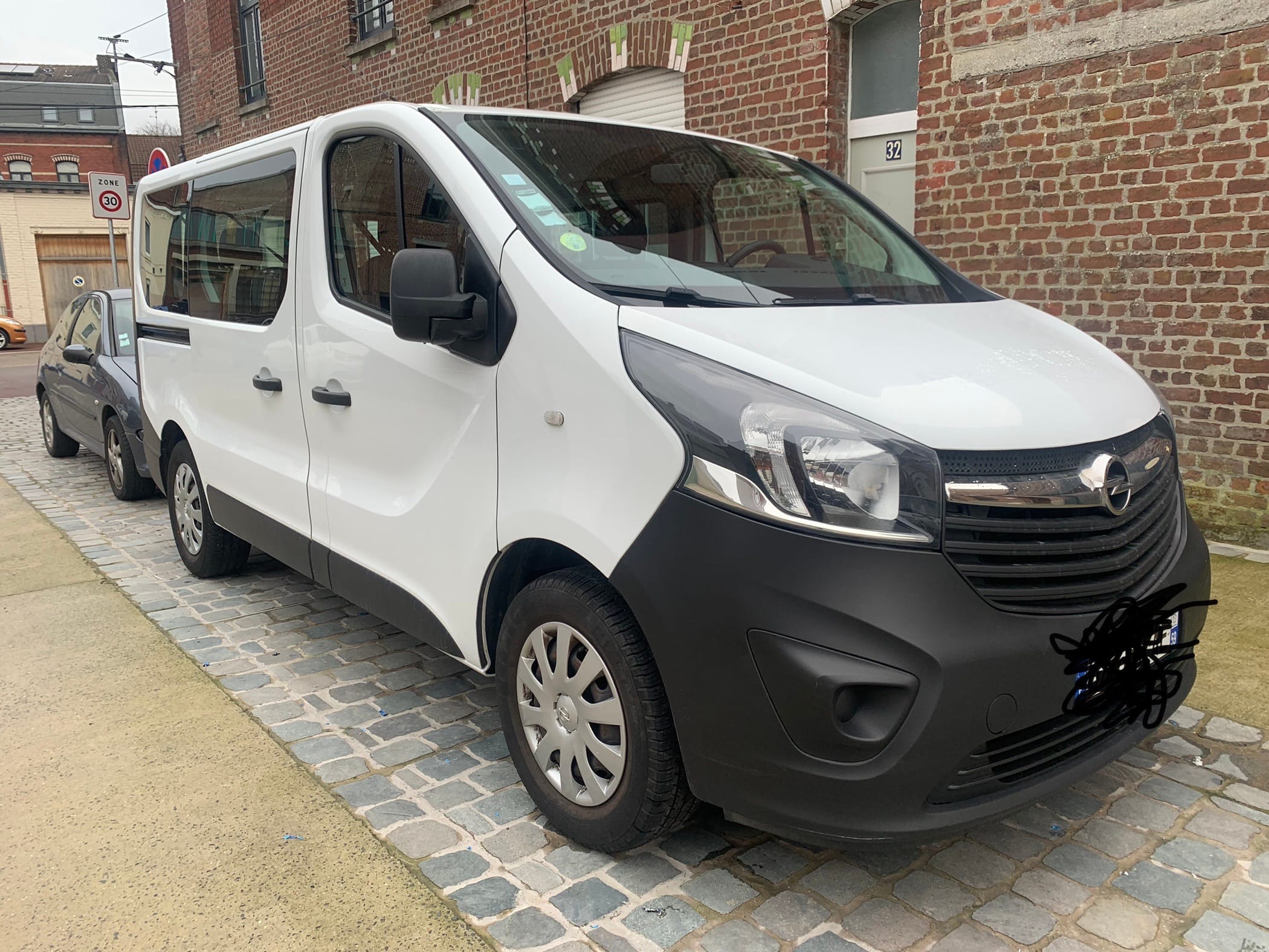 Opel Vivaro Combi, 2016, Diesel, 9 places et plus