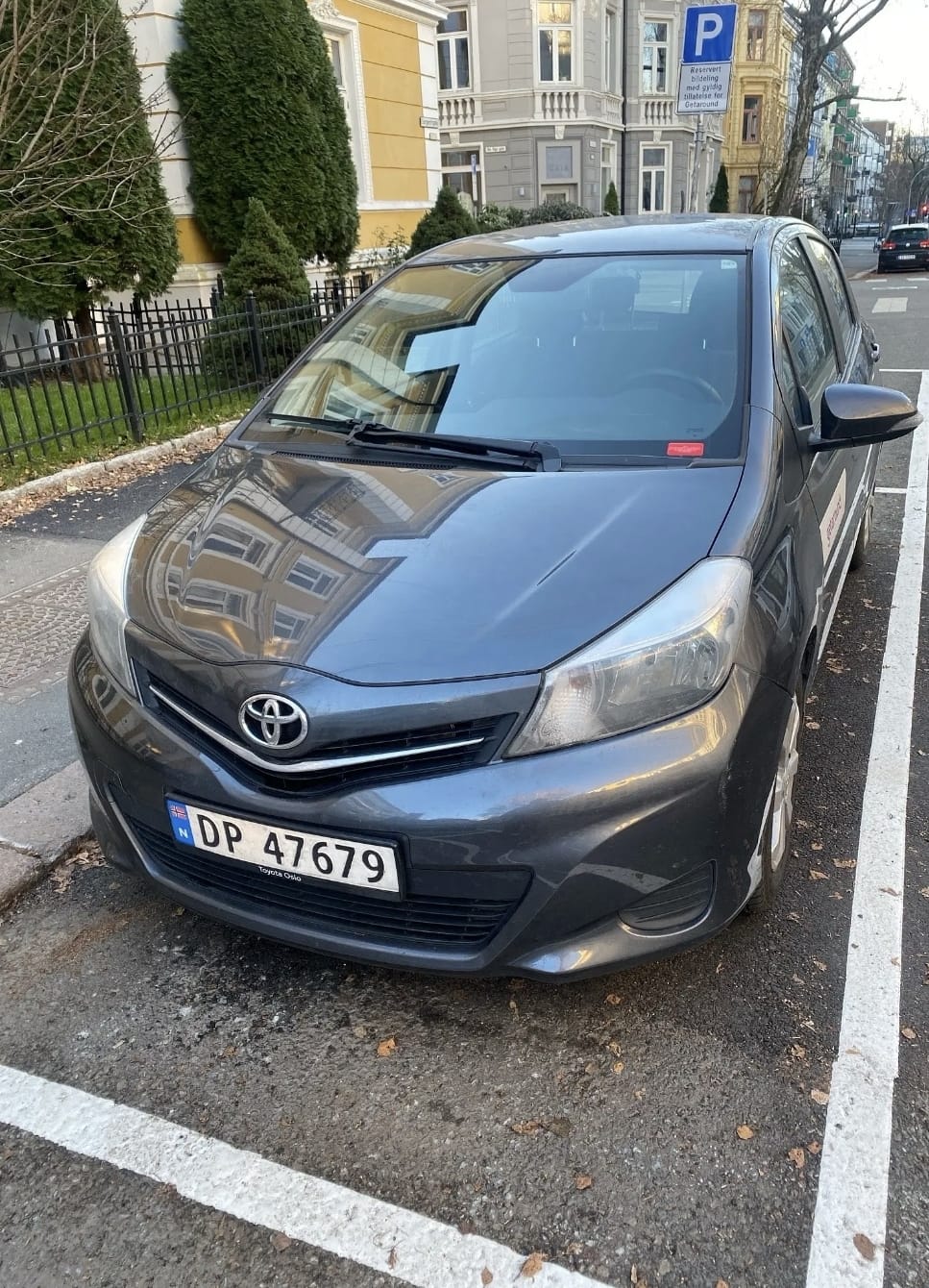 Toyota Yaris 1,3 Bensin, Manuell Gir - Billig i Drift., 2014, Blyfri 95
