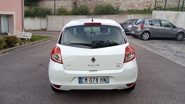 Renault Clio III Alizé avec Entrée audio / iPod