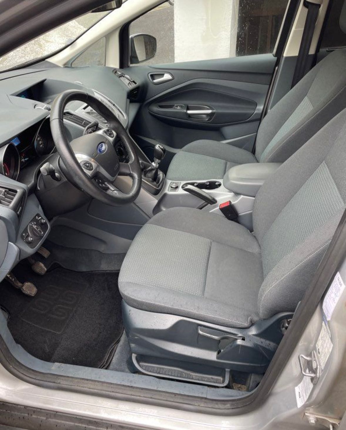 Ford C-Max avec Régulateur de vitesse