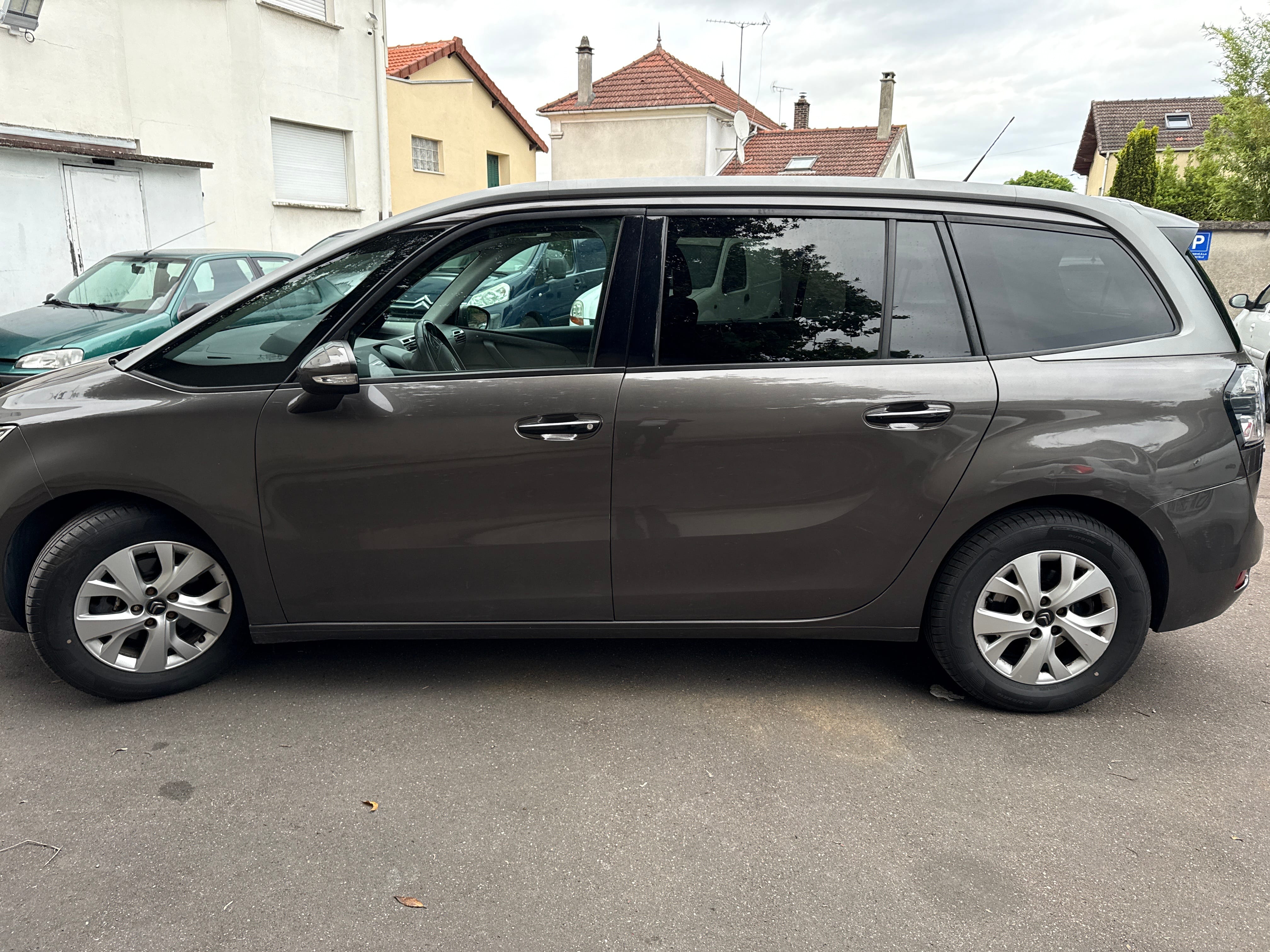 Citroen C4 Grand Picasso avec Climatisation