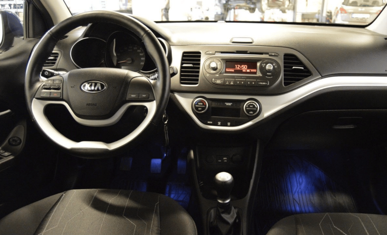 Kia Picanto med Lydinngang