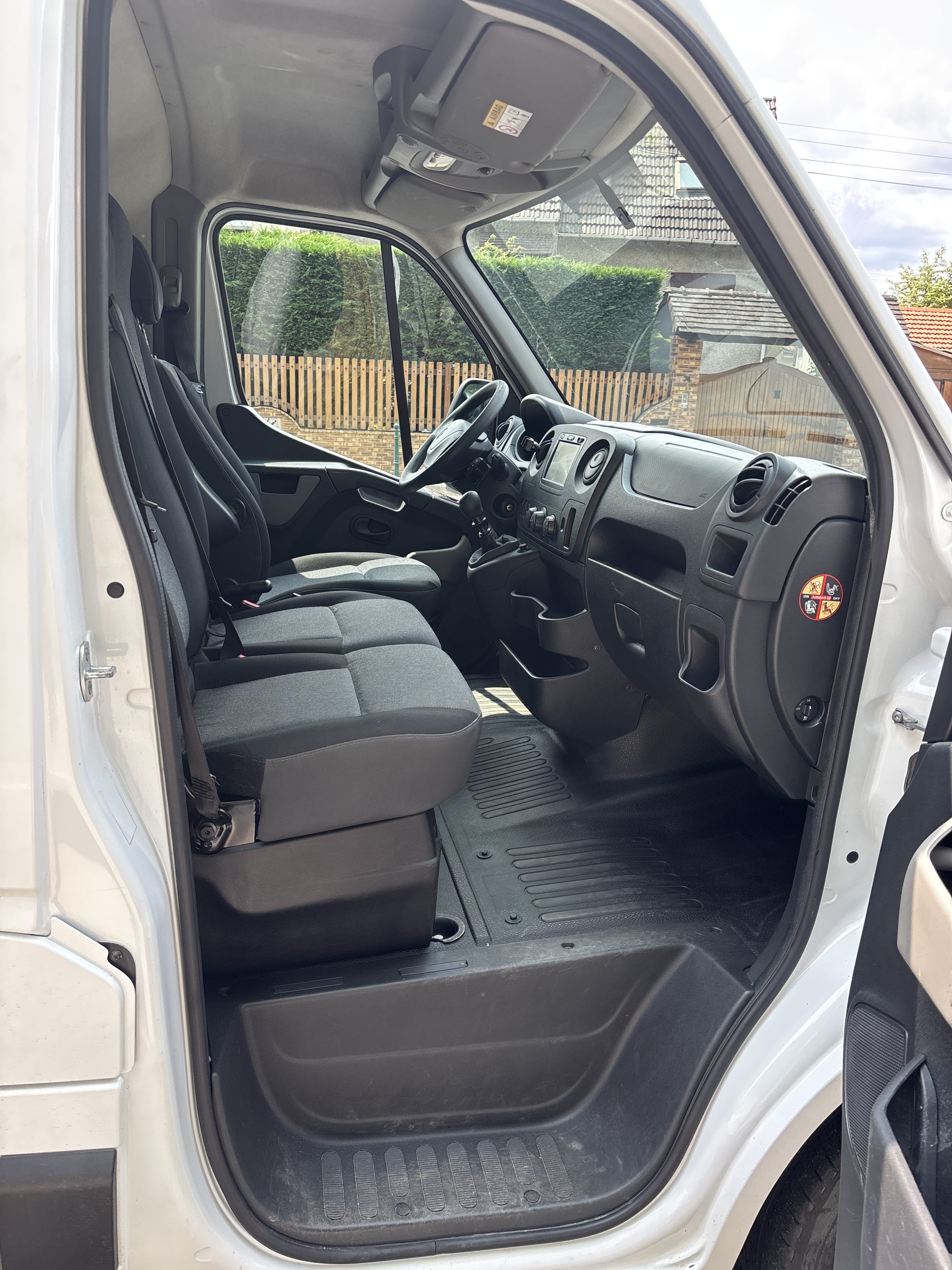 Renault Master avec Attelage