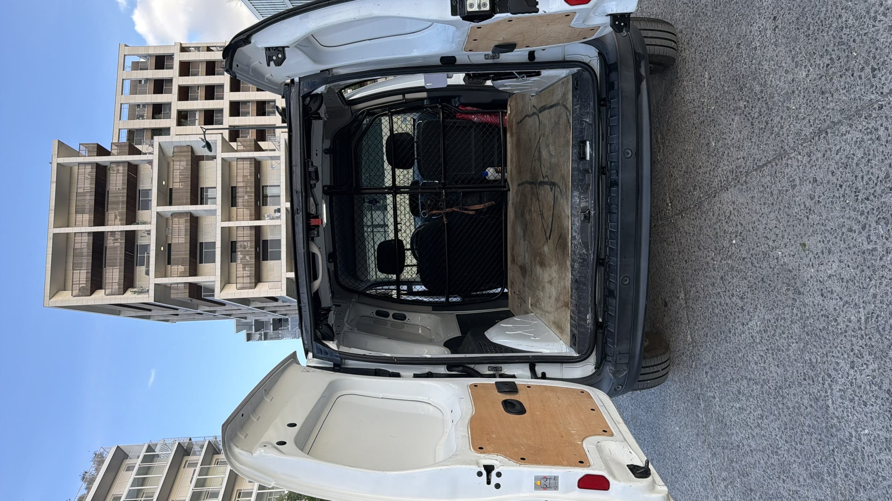 Renault Kangoo Express avec Autoradio