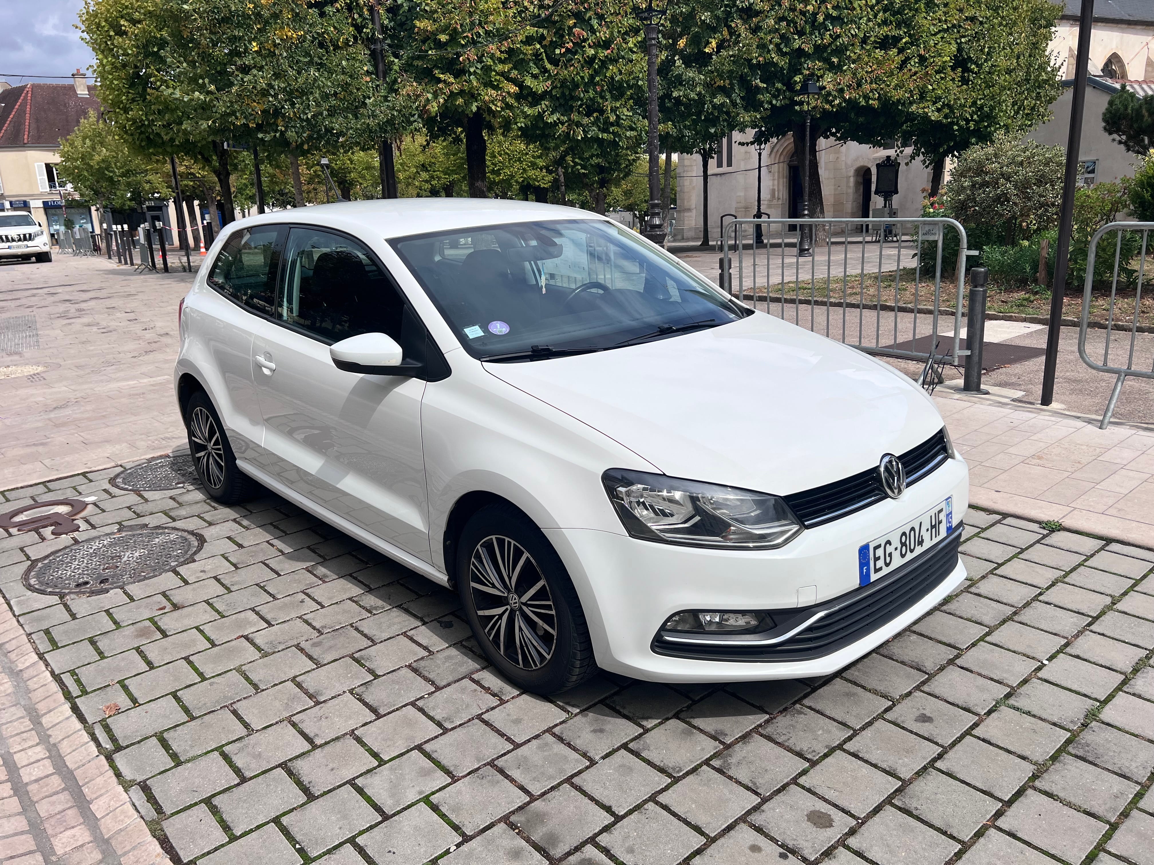 Volkswagen Polo avec Apple CarPlay