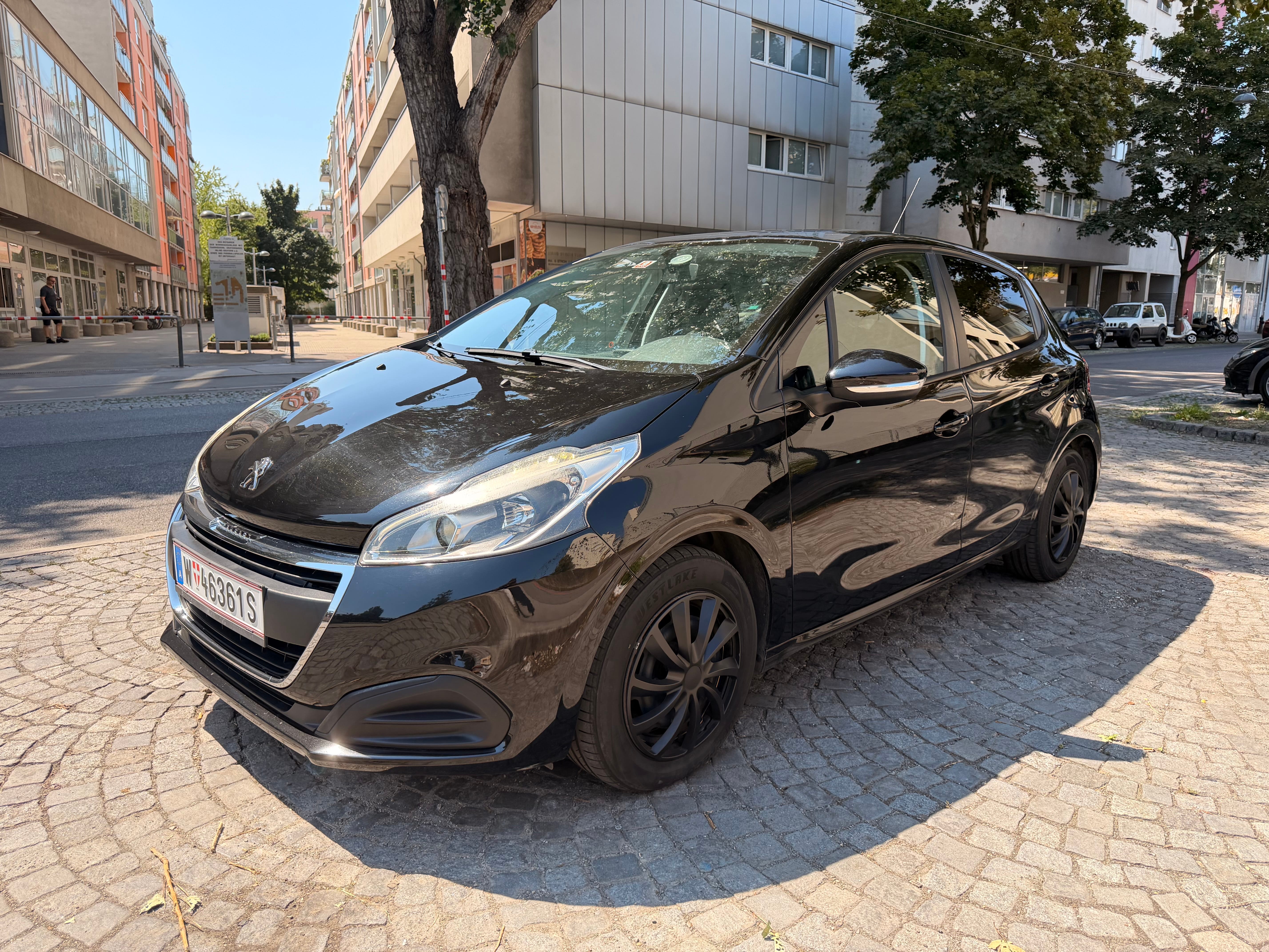 Peugeot 208, 2015, Super 95